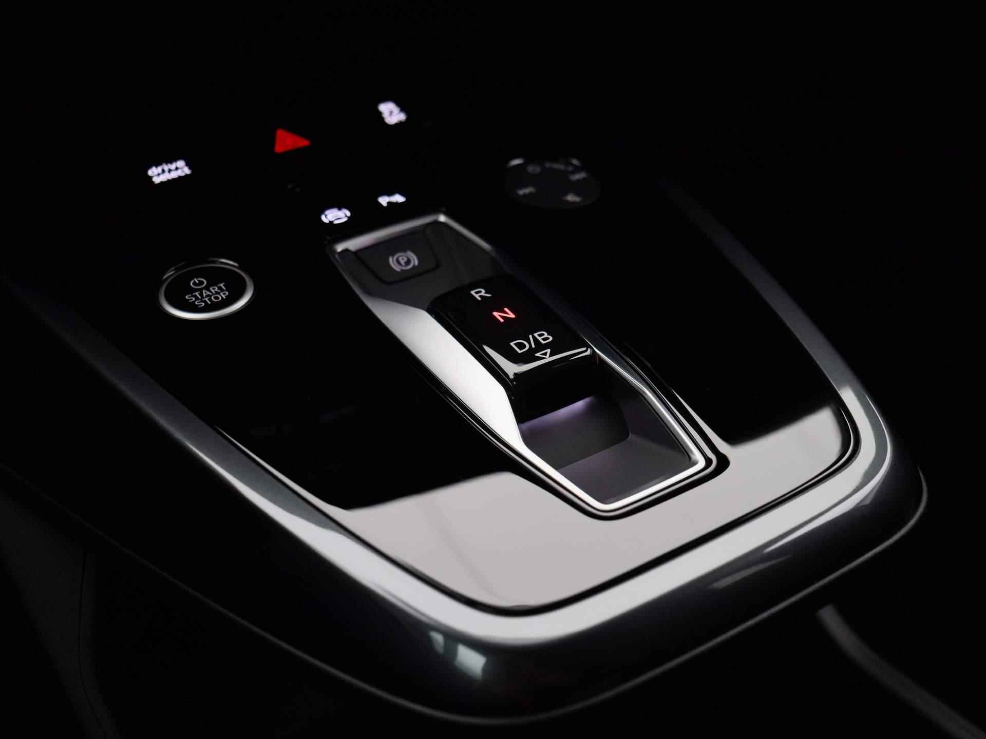 Audi Q4 Sportback e-tron 45 Edition 82 kWh 286 PK | S-line interieur | Automaat | Navigatie | Cruise Control | Trekhaak | Parkeersensoren | Stoelverwarming | Apple Carplay | Android Auto | Lichtmetalen velgen | Climate Control | - 19/46