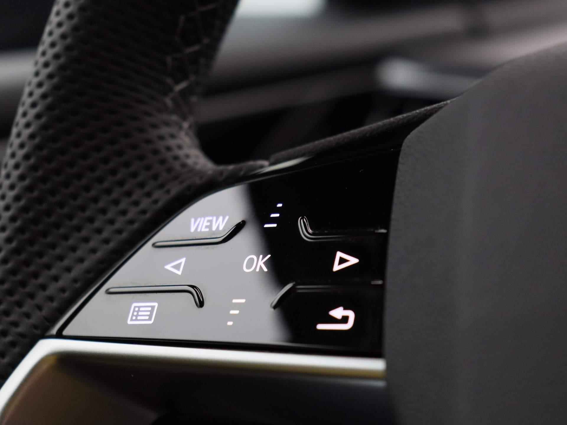 Audi Q4 Sportback e-tron 45 Edition 82 kWh 286 PK | S-line interieur | Automaat | Navigatie | Cruise Control | Trekhaak | Parkeersensoren | Stoelverwarming | Apple Carplay | Android Auto | Lichtmetalen velgen | Climate Control | - 26/46