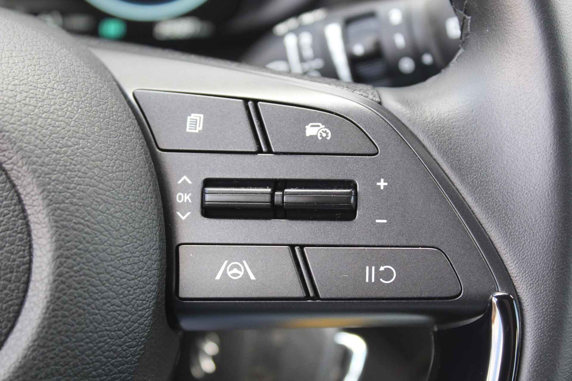 Hyundai Bayon 1.0 T-GDI Comfort Smart / Navigatie + Apple Carplay/Android Auto / Achteruitrijcamera / Cruise Control / Trekhaak (1110 KG) / Airco / - 13/40
