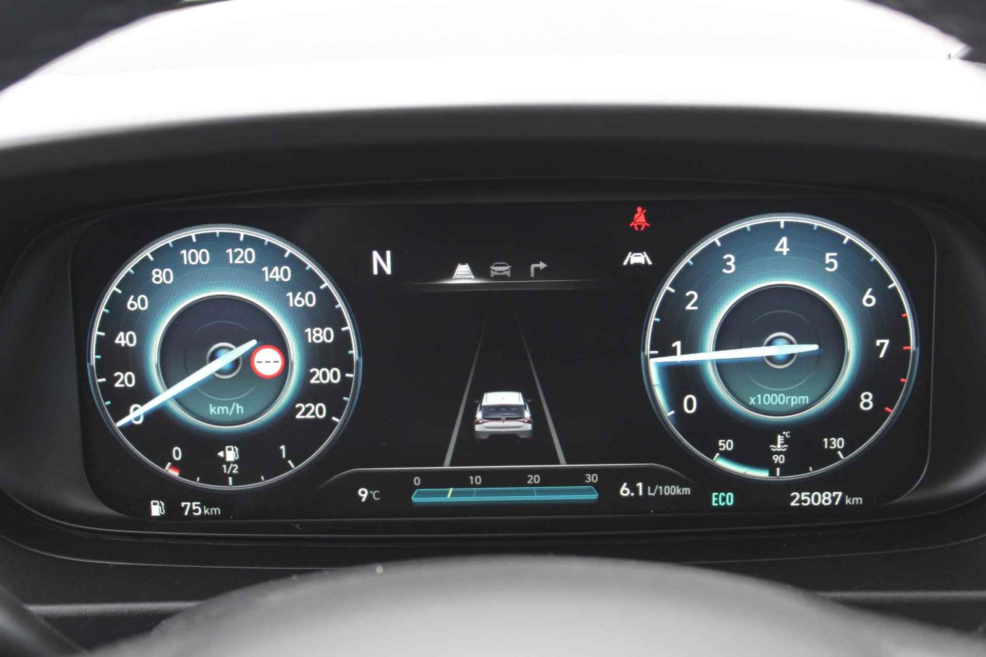 Hyundai Bayon 1.0 T-GDI Comfort Smart / Navigatie + Apple Carplay/Android Auto / Achteruitrijcamera / Cruise Control / Trekhaak (1110 KG) / Airco / - 20/40