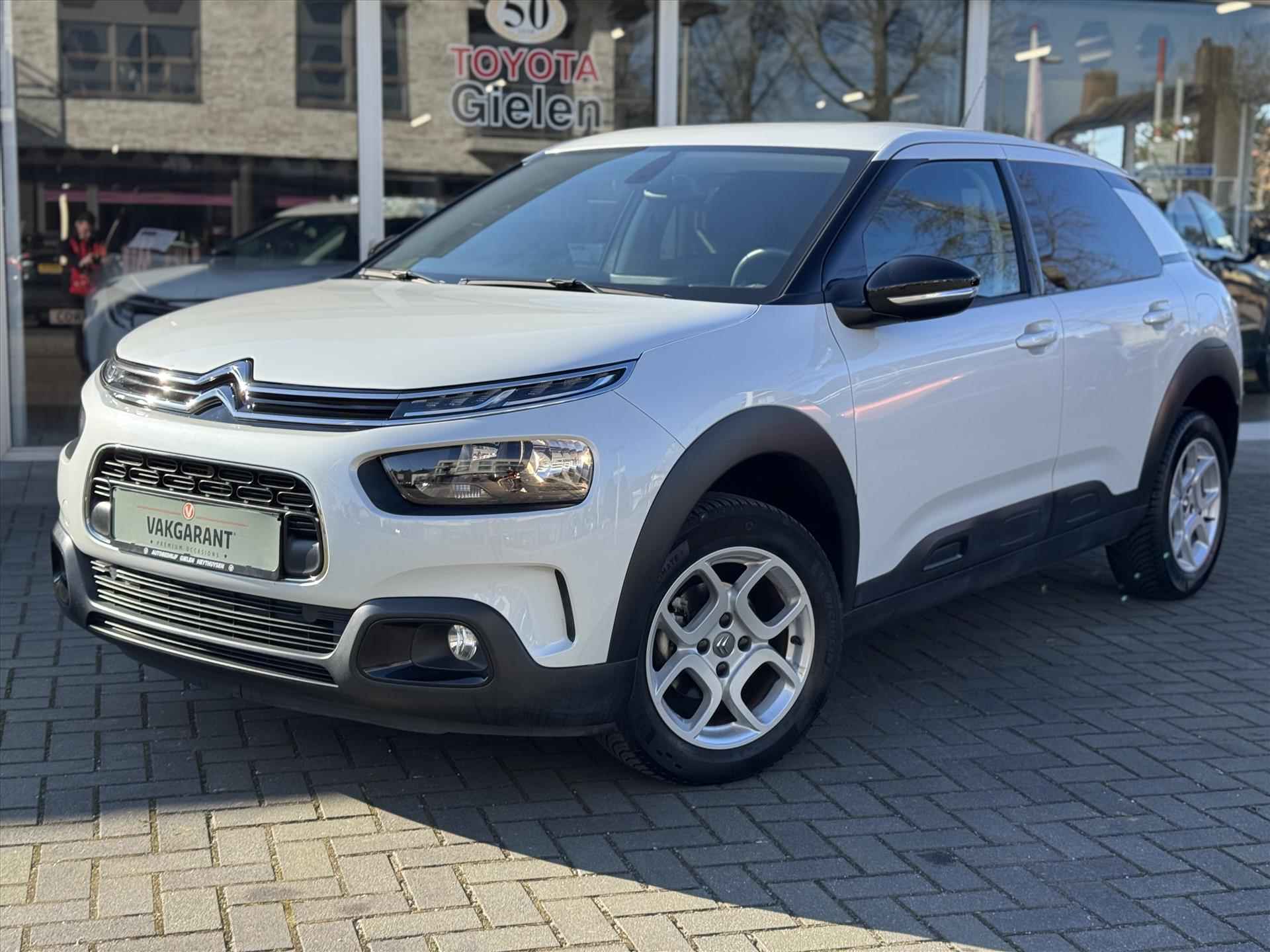 Citroen C4 Cactus 1.2 PureTech Shine | Navigatie, Parkeercamera, Cruise control, Apple CarPlay/Android auto, 16 inch - 2/28