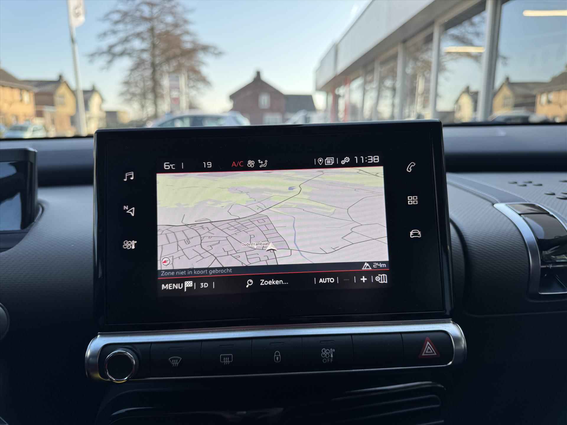 Citroen C4 Cactus 1.2 PureTech Shine | Navigatie, Parkeercamera, Cruise control, Apple CarPlay/Android auto, 16 inch - 16/28