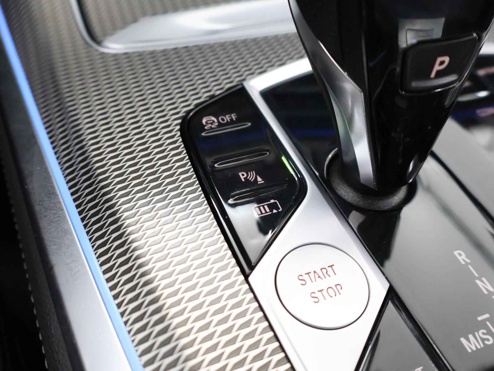 BMW X5 xDrive45e High Executive M Sport | Panoramadak | Trekhaak | Stuurverwarming | Ele. stoelen + Memory | HUD | Camera | Adaptief Onderstel | Apple CarPlay | - 27/55