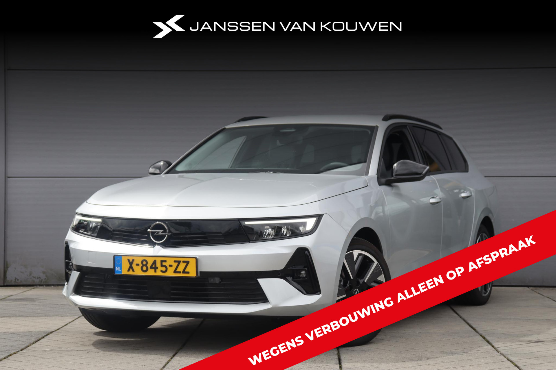 Opel Astra Electric 54 kWh Sports Tourer / Navigatie / Camera / Adaptief cruise / Stoel-stuurverwarming