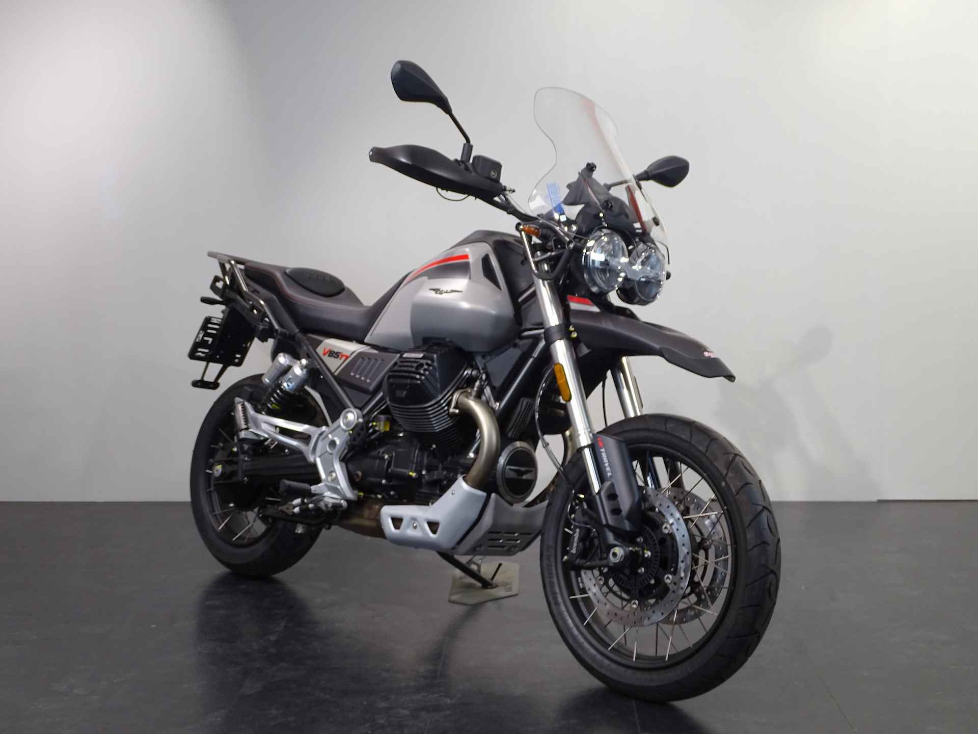 Moto Guzzi V 85 TT TRAVEL - 14/15