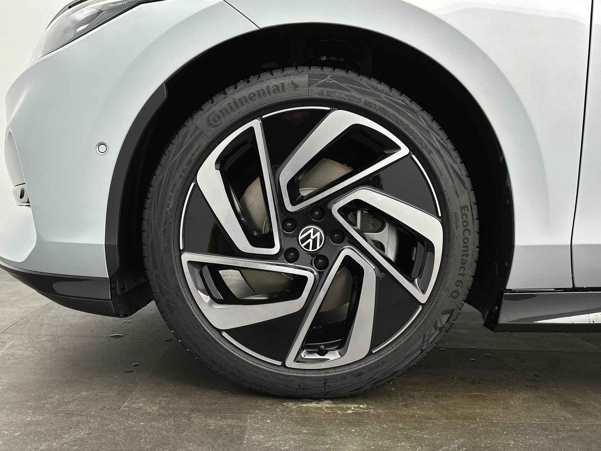 Volkswagen ID.7 Pro Business - 37/43