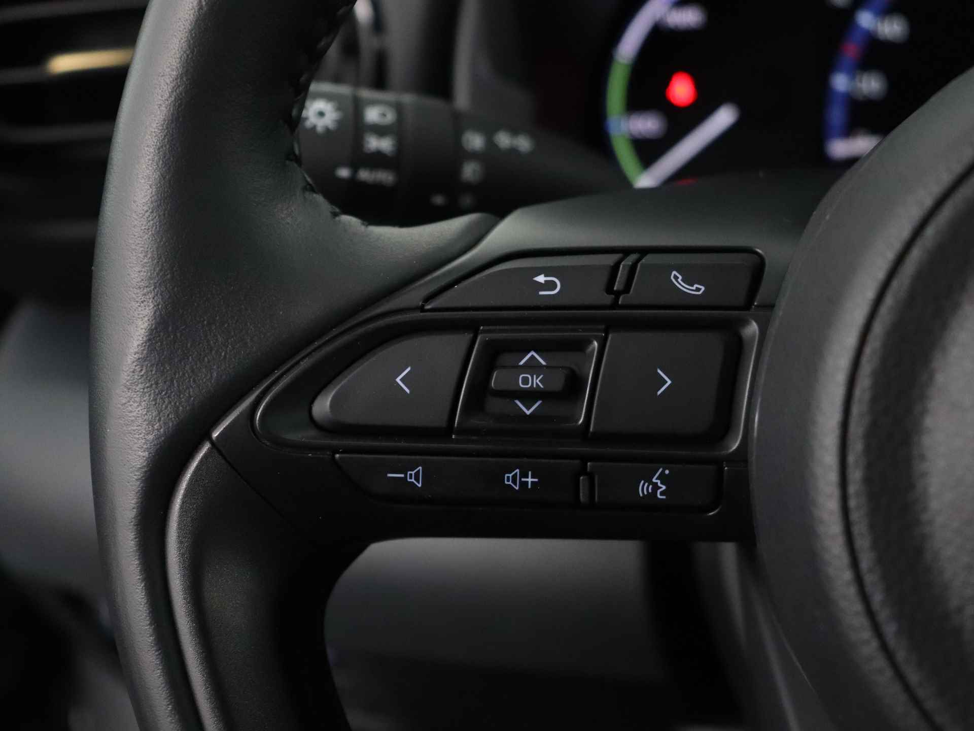 Toyota Yaris Cross 1.5 Hybrid Adventure AWD Limited | JBL | Stuur / stoelverwarming | Navigatie | - 21/42