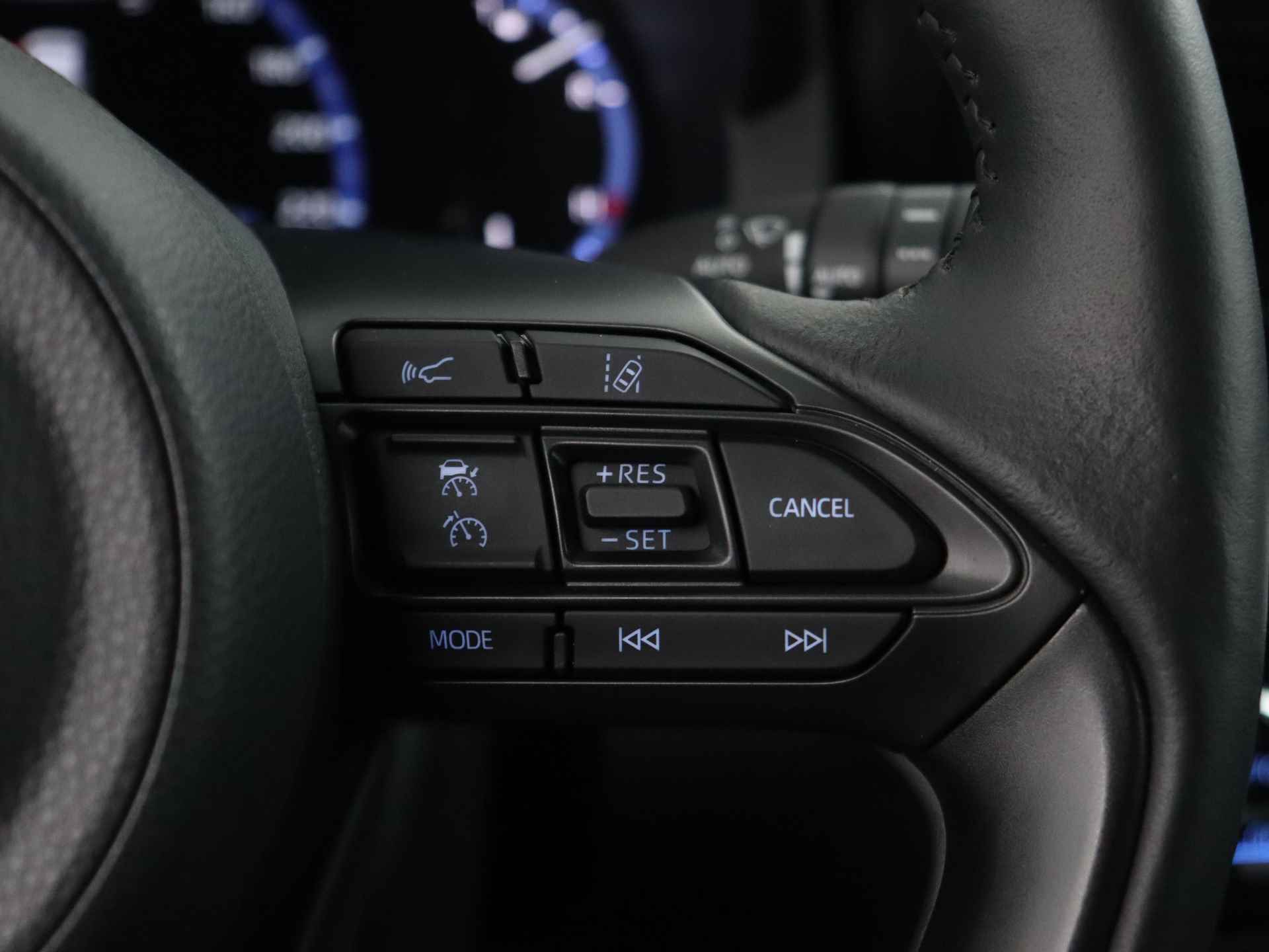 Toyota Yaris Cross 1.5 Hybrid Adventure AWD Limited | JBL | Stuur / stoelverwarming | Navigatie | - 22/42