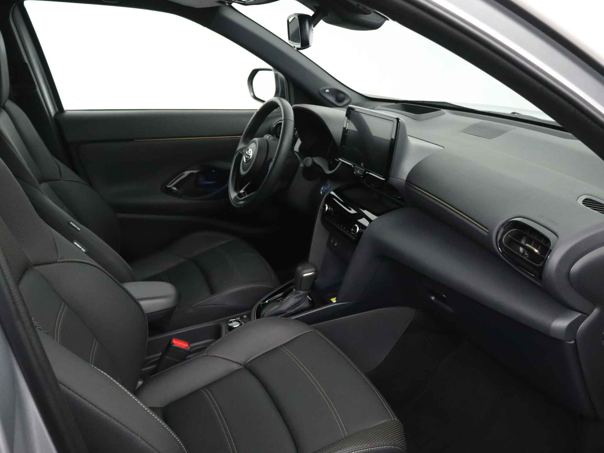 Toyota Yaris Cross 1.5 Hybrid Adventure AWD Limited | JBL | Stuur / stoelverwarming | Navigatie | - 29/42