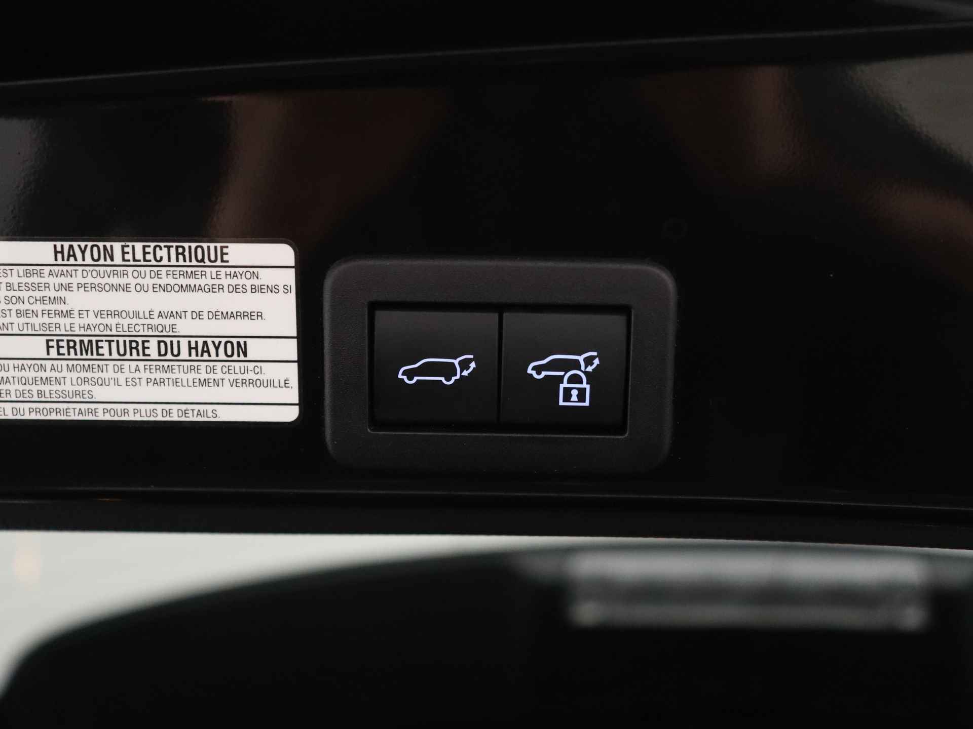Toyota Yaris Cross 1.5 Hybrid Adventure AWD Limited | JBL | Stuur / stoelverwarming | Navigatie | - 41/42