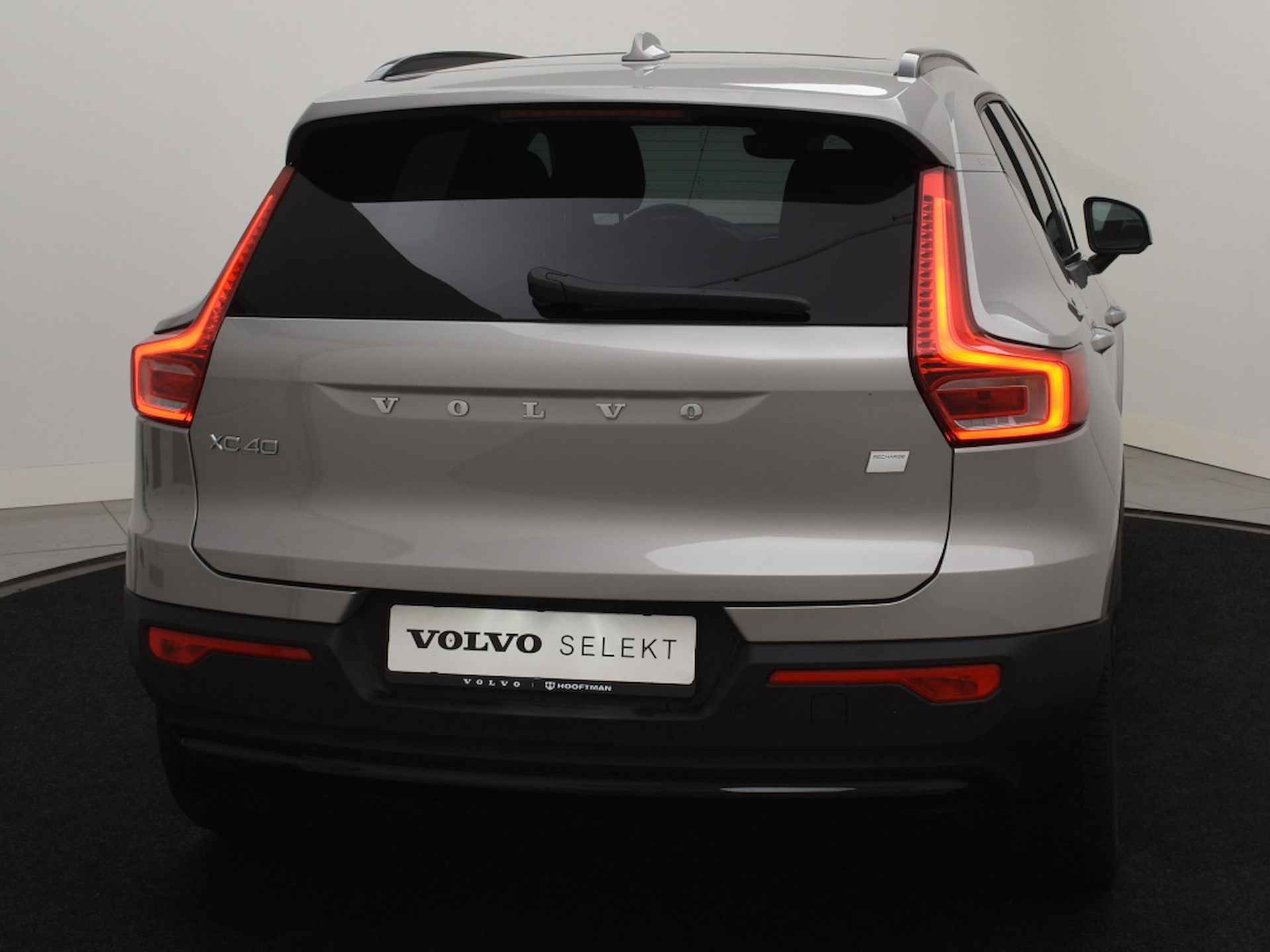 Volvo XC40 EXTENDED RANGE (SINGLE) ULTIMATE DARK 20INCH HARMAN KARDON ELEK. - 5/38