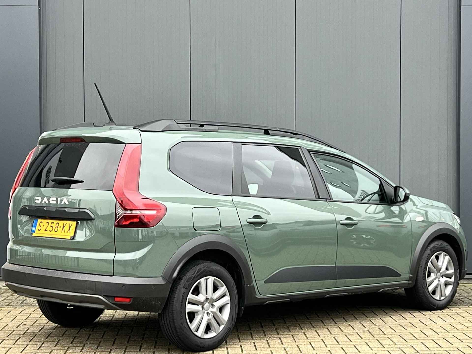 Dacia Jogger 1.0 TCe 110 Expression 7p. Camera | Navigatie | Dodehoek Assistent | Parkeersensoren V&A | Apple Carplay & Android Auto - 5/21