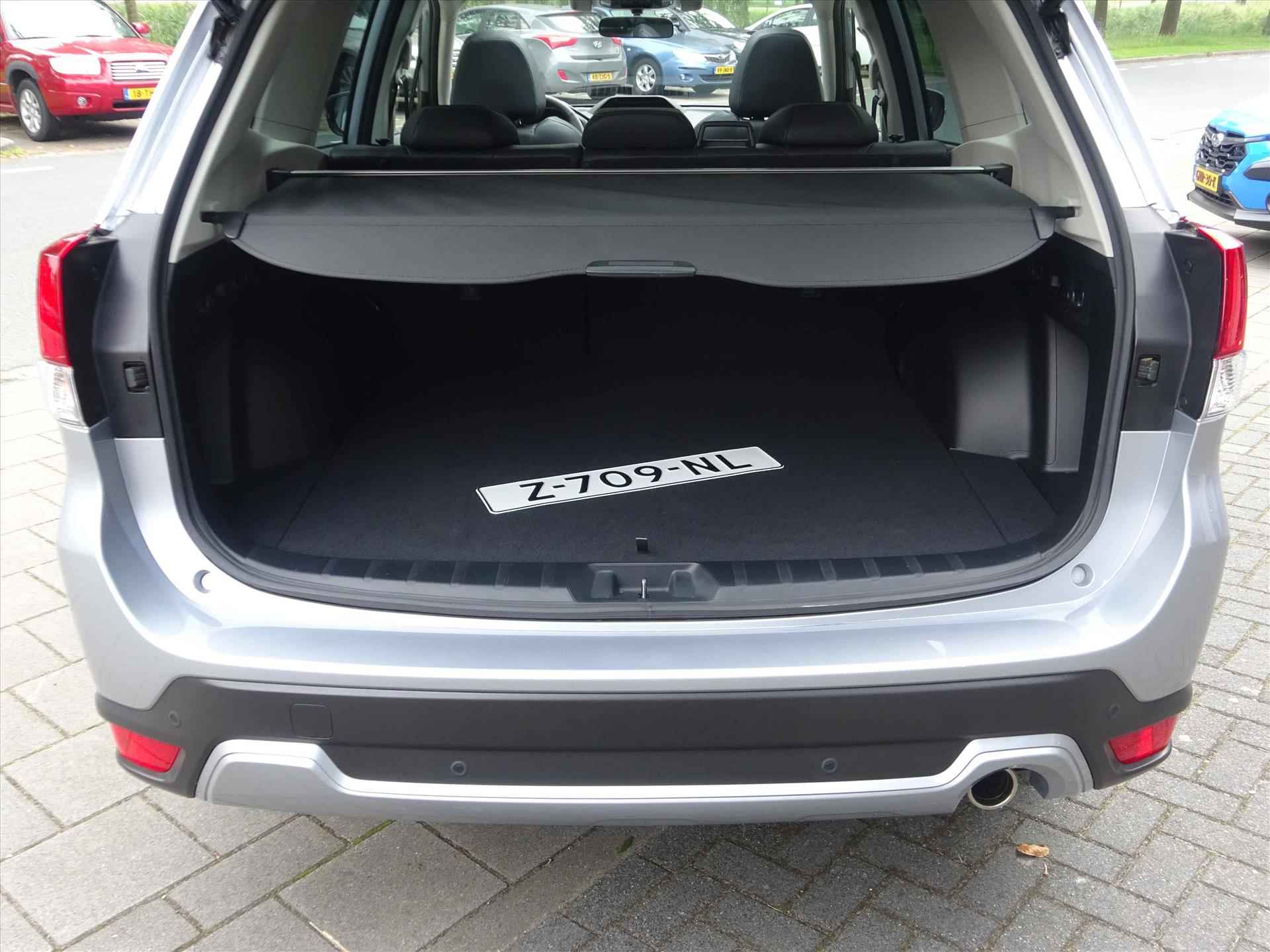 Subaru Forester 2.0i e-BOXER 150pk CVT First Edition | Leder | Trekh. | Pano | - 12/50