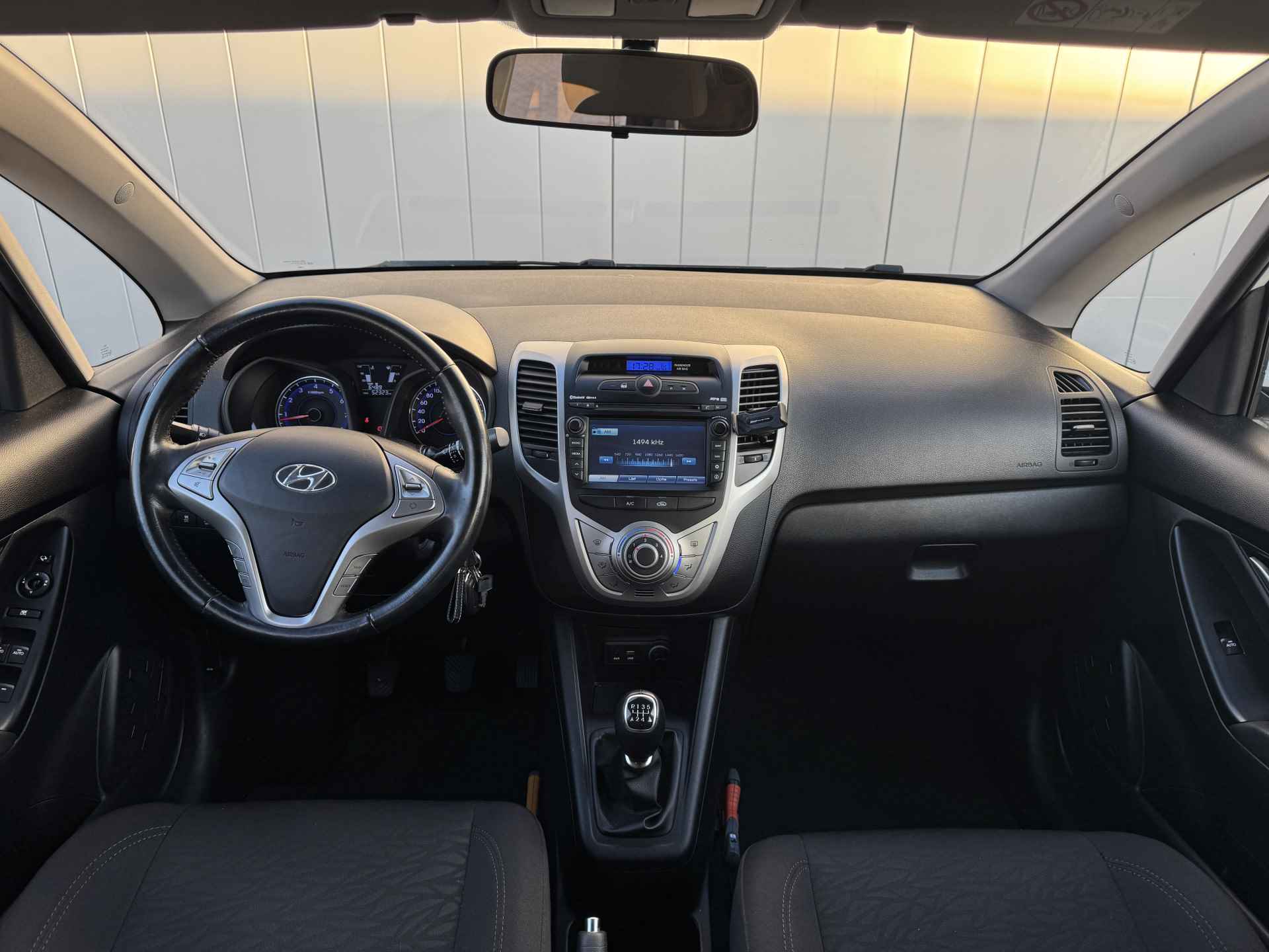 Hyundai ix20 1.4i Go! NL Auto Trekhaak Navi Camera Handsfree Hoge Instap - 10/23