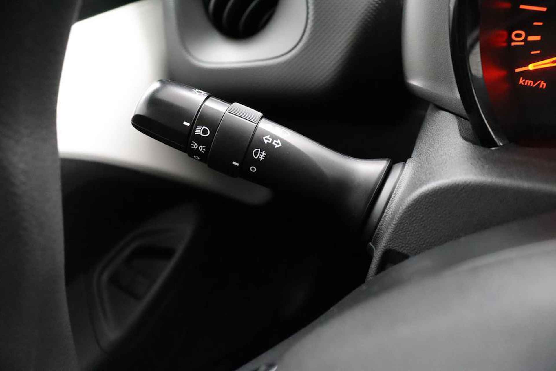 Toyota Aygo 1.0 VVT-i x-fun | Fietsendragerbeugel | Airco | Bluetooth | - 28/43