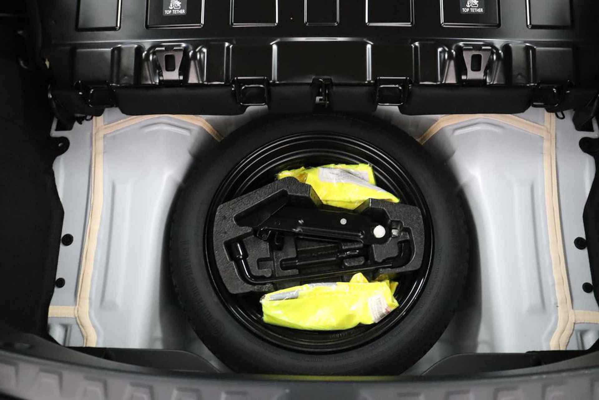 Toyota Aygo 1.0 VVT-i x-fun | Fietsendragerbeugel | Airco | Bluetooth | - 31/43