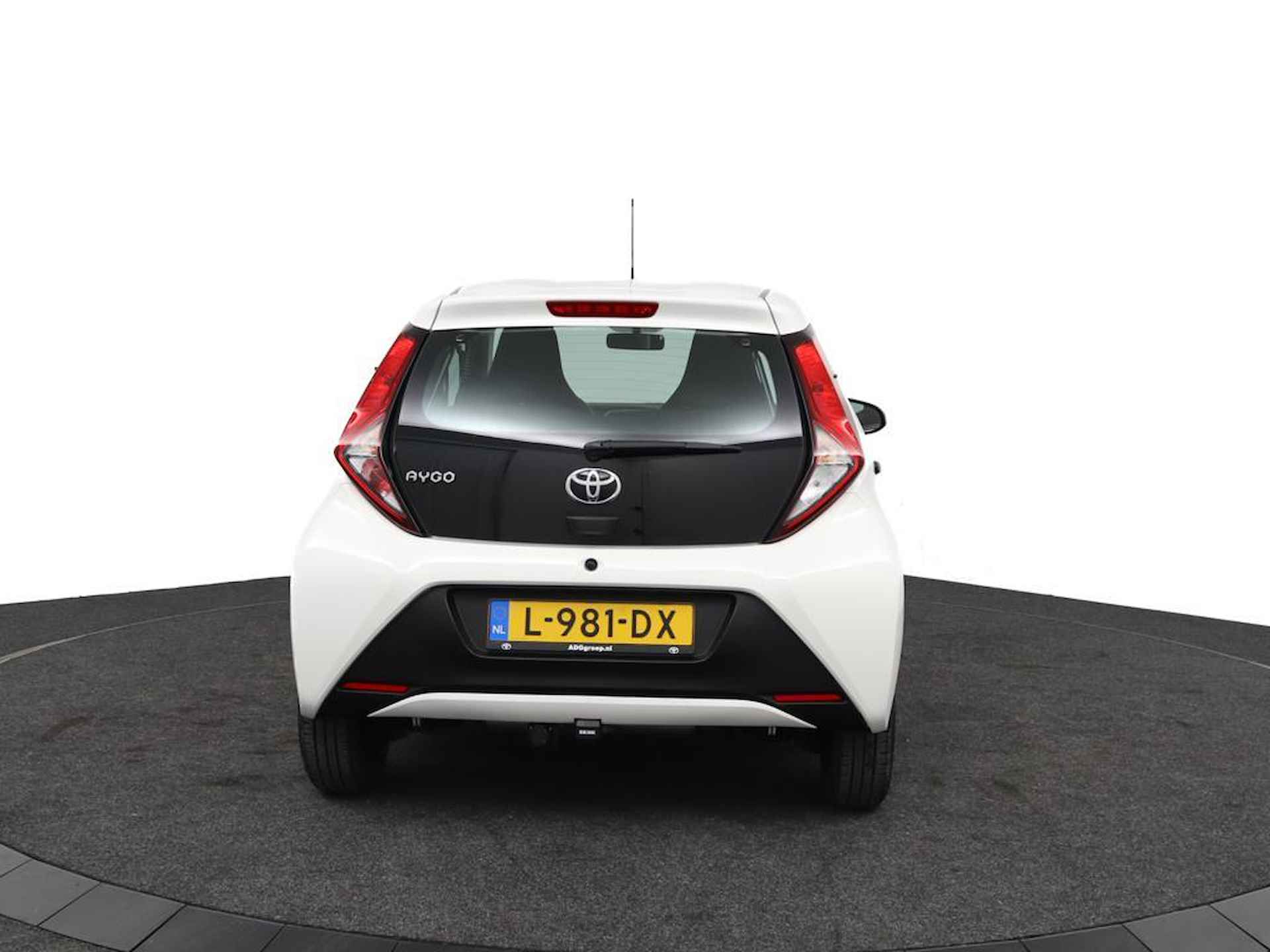 Toyota Aygo 1.0 VVT-i x-fun | Fietsendragerbeugel | Airco | Bluetooth | - 33/43