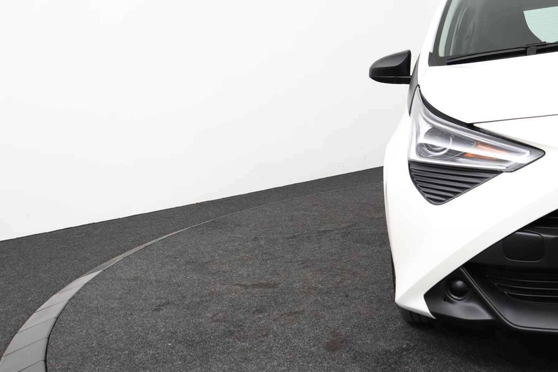 Toyota Aygo 1.0 VVT-i x-fun | Fietsendragerbeugel | Airco | Bluetooth | - 34/43