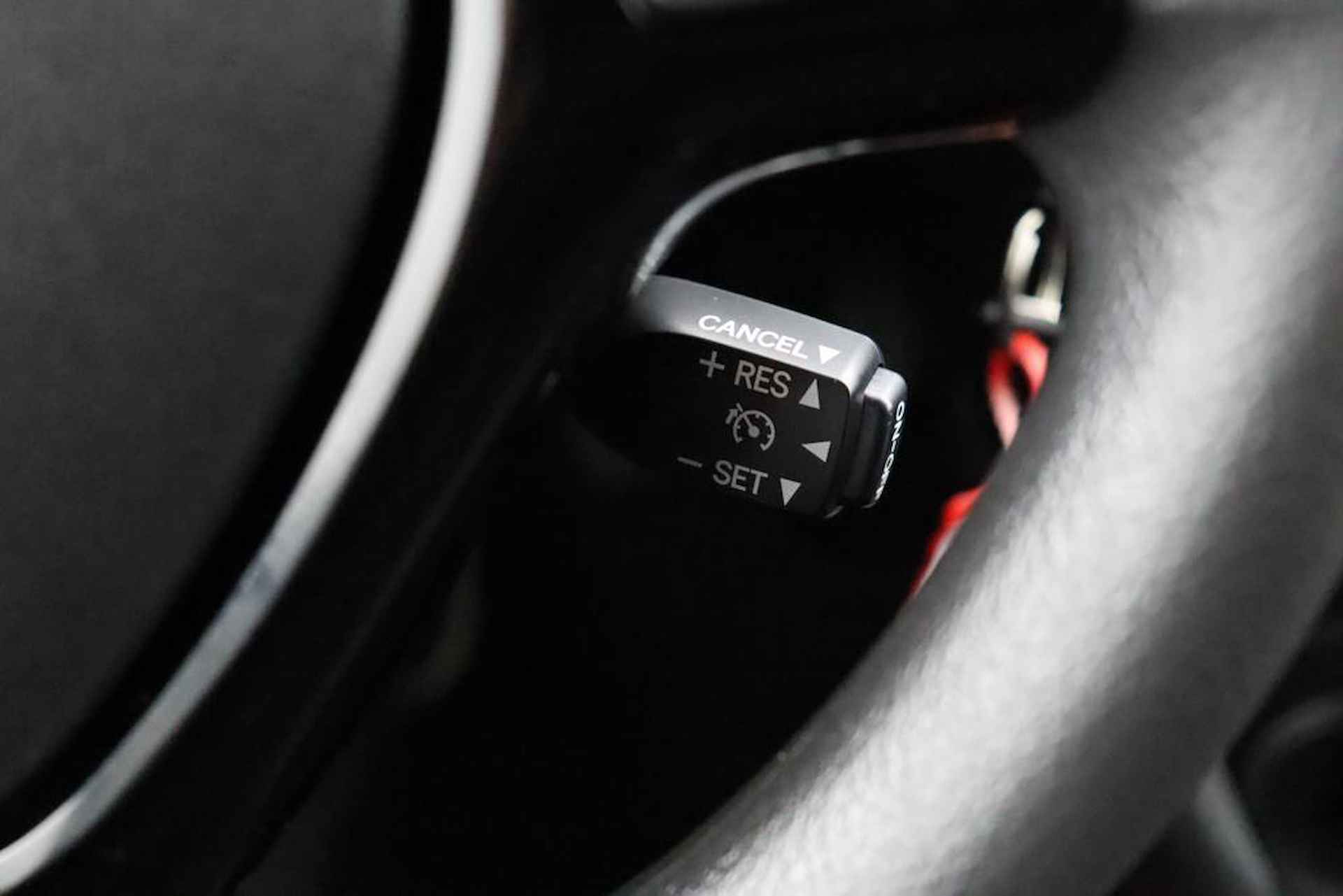 Toyota Aygo 1.0 VVT-i x-fun | Fietsendragerbeugel | Airco | Bluetooth | - 40/43
