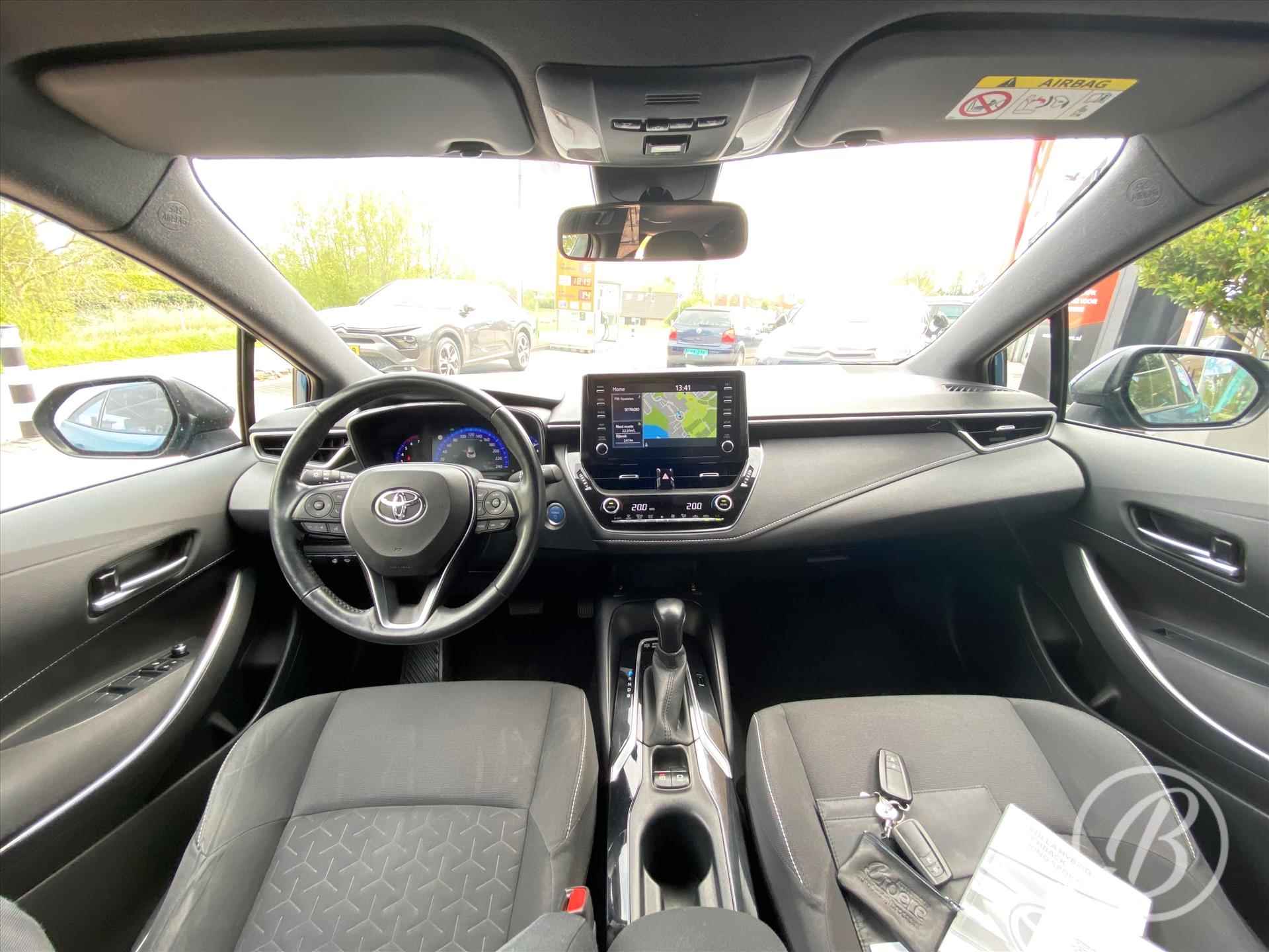 TOYOTA Corolla 1.8 Hybrid 122pk CVT Active | afneembare trekhaak, camera, navigatie, 16 inch velgen all season, verwarmde voorstoelen en stuurwiel, climate en cruise - 9/55