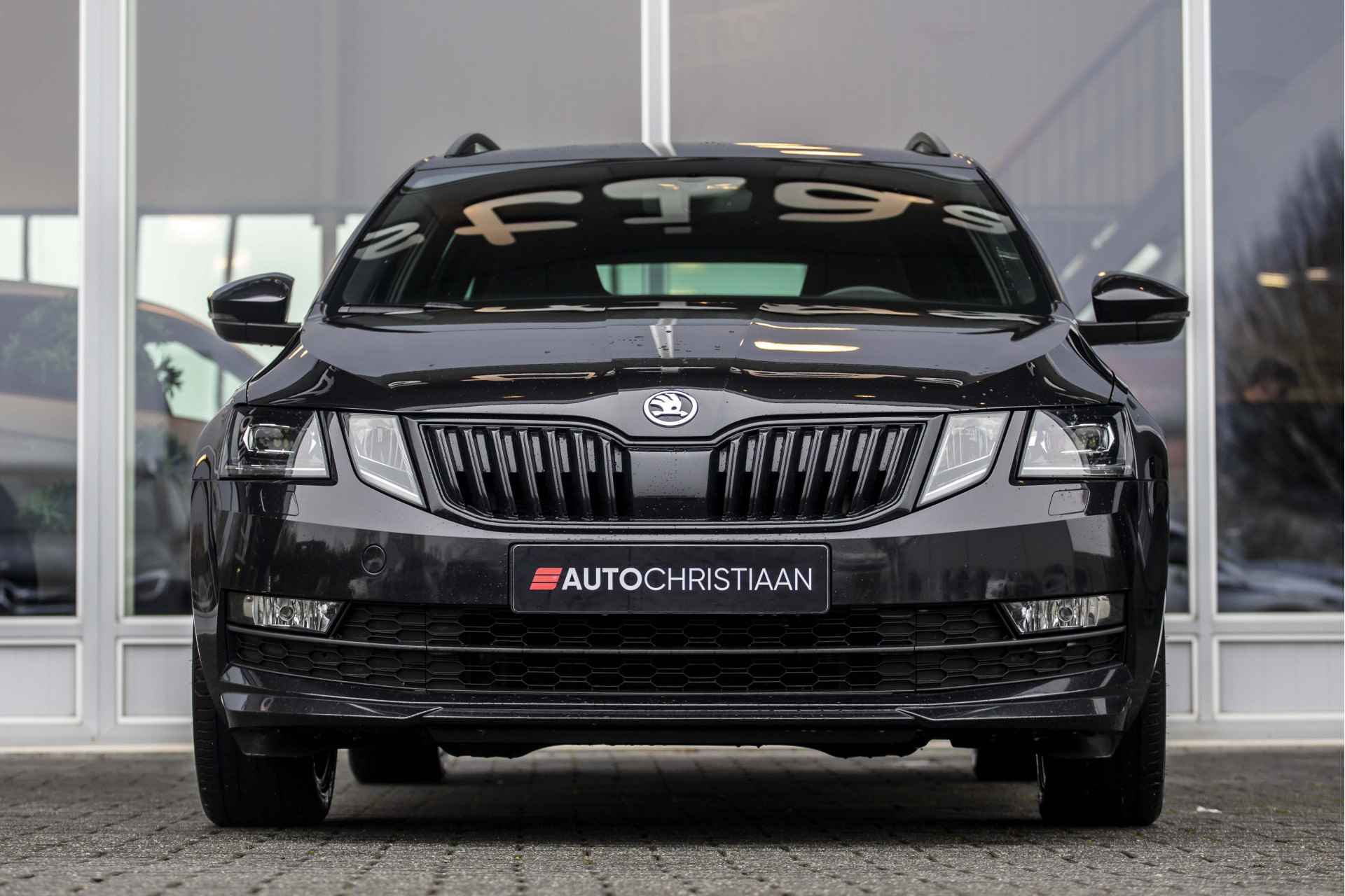 Škoda Octavia Combi 1.5 TSI Greentech Sport Business | Automaat | LED | Carplay | NL Auto - 2/39