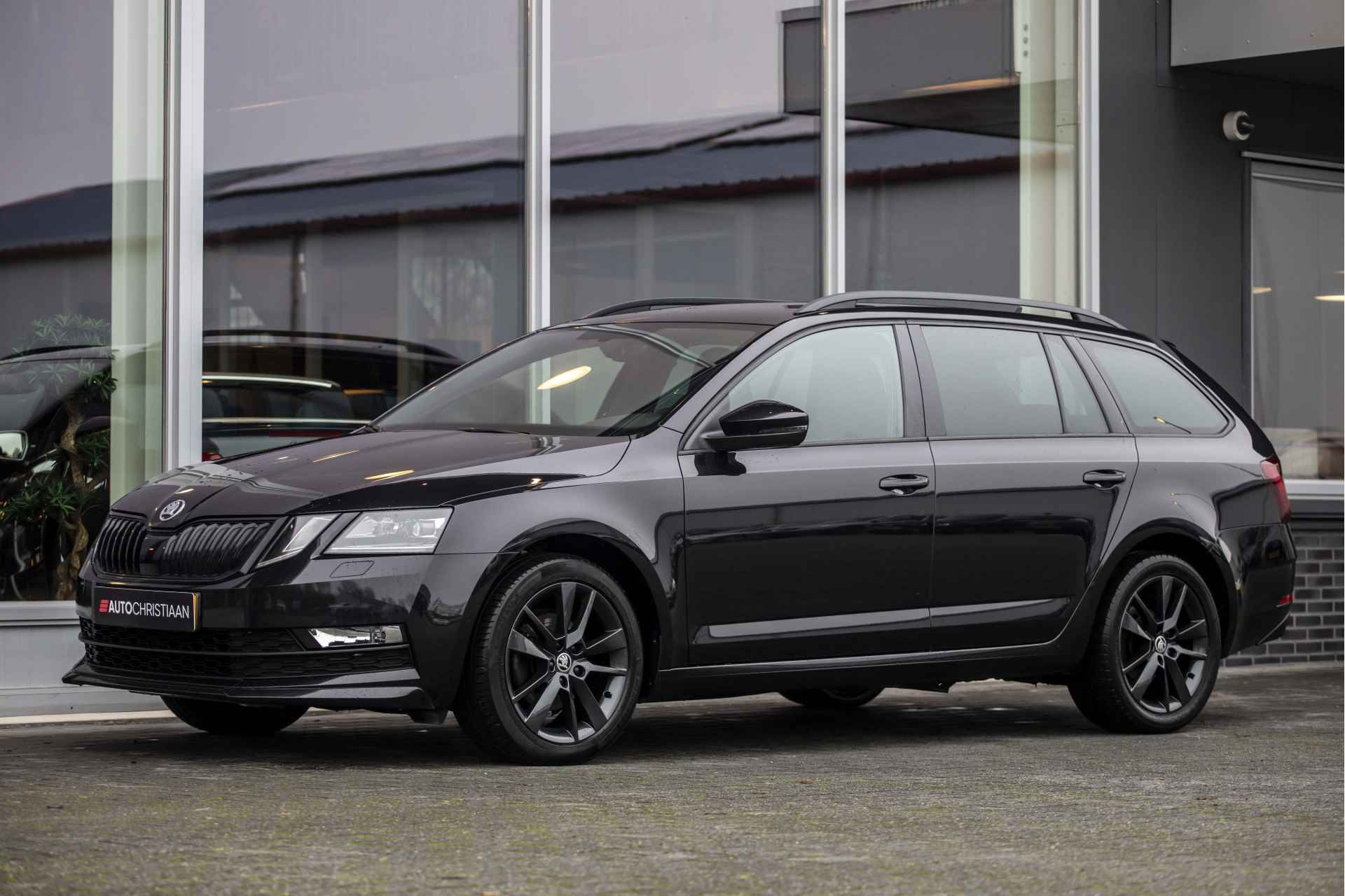 Škoda Octavia Combi 1.5 TSI Greentech Sport Business | Automaat | LED | Carplay | NL Auto - 11/39