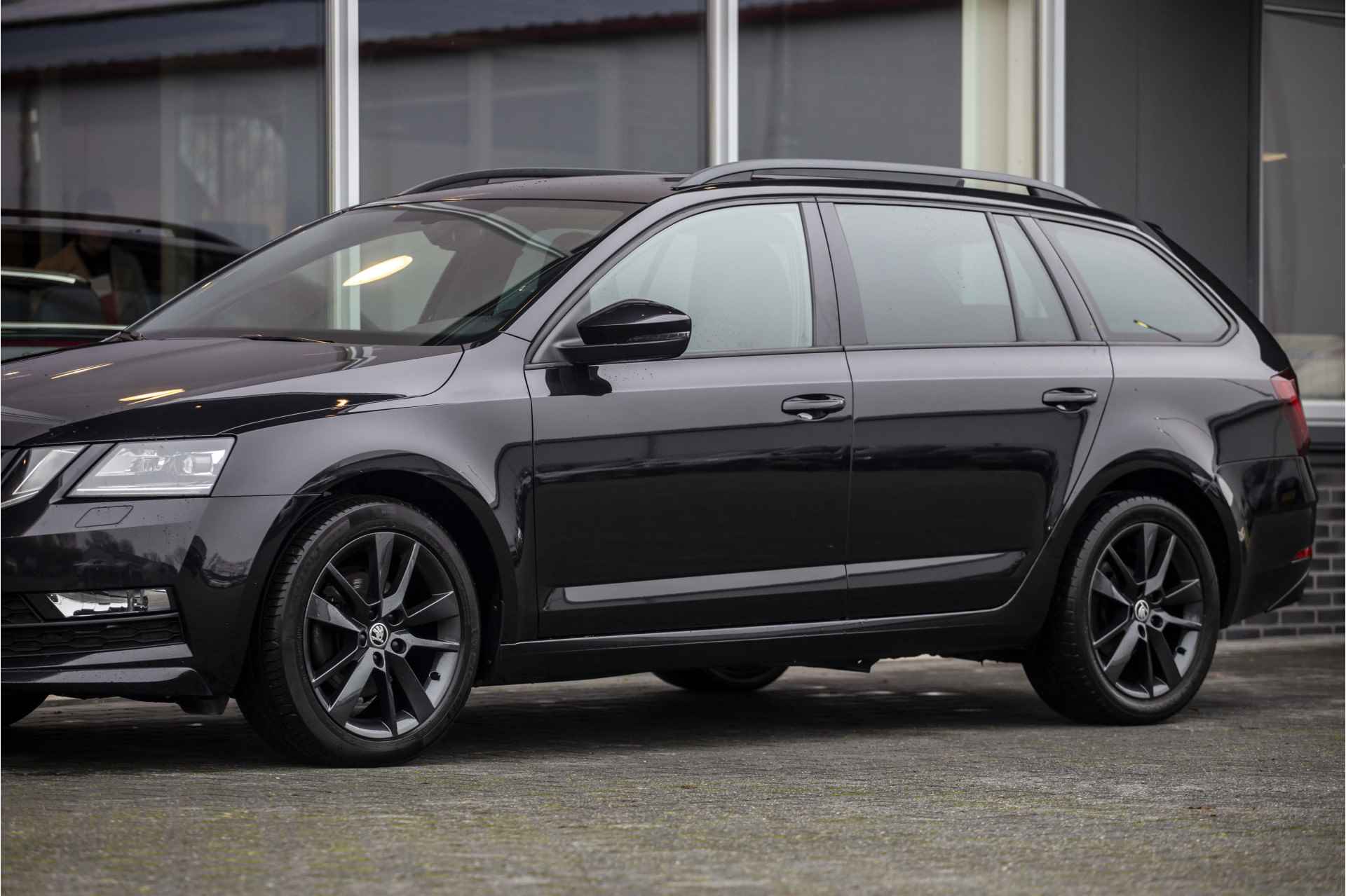 Škoda Octavia Combi 1.5 TSI Greentech Sport Business | Automaat | LED | Carplay | NL Auto - 12/39