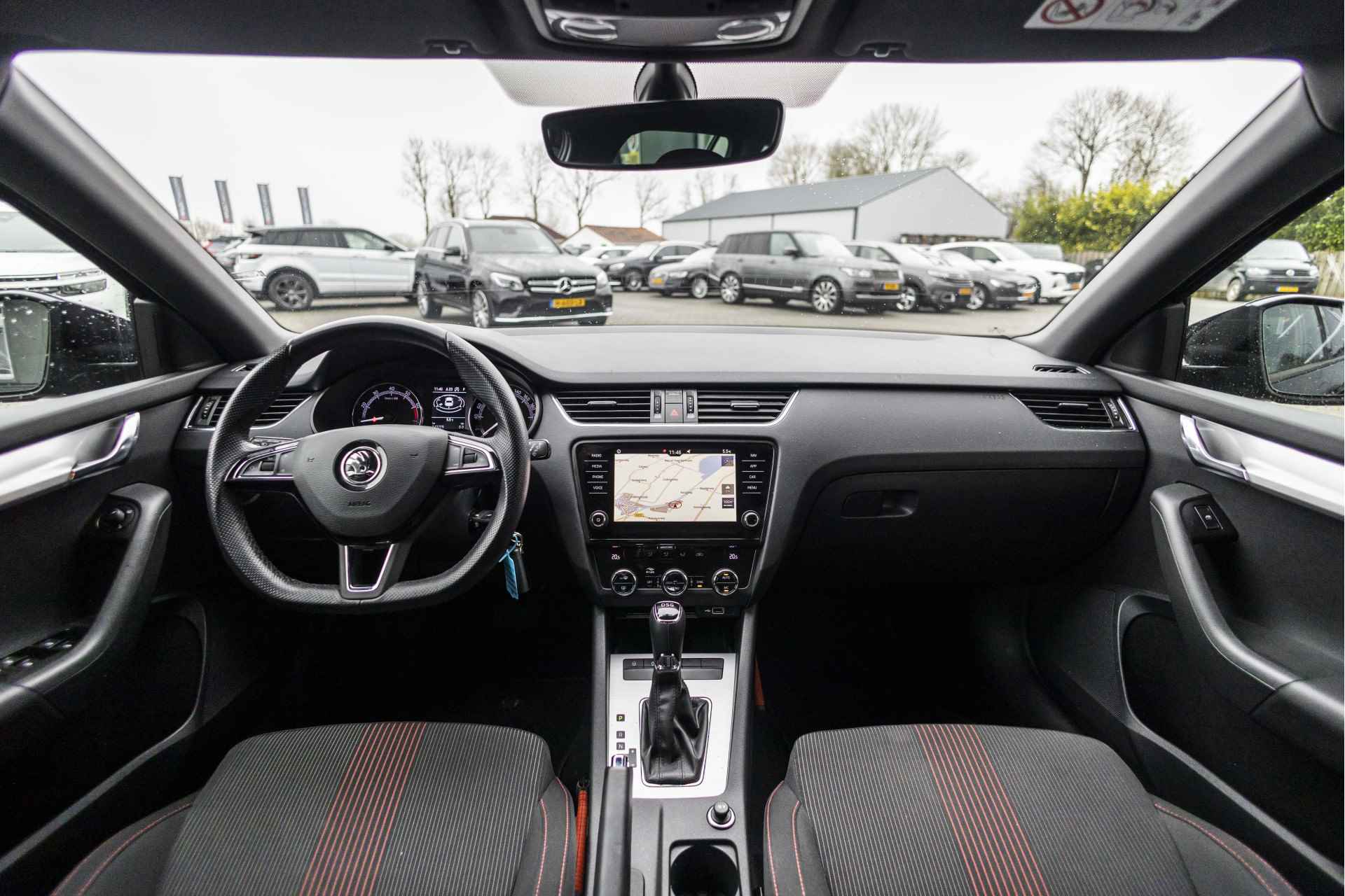 Škoda Octavia Combi 1.5 TSI Greentech Sport Business | Automaat | LED | Carplay | NL Auto - 18/39