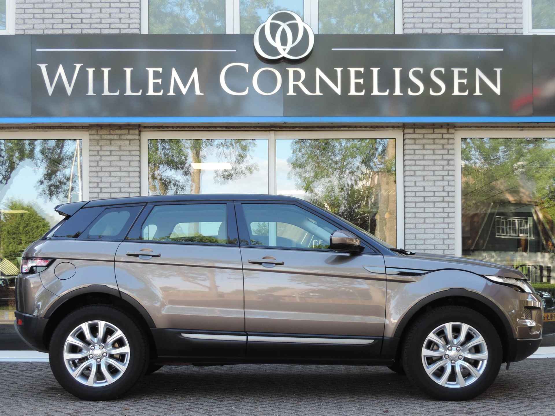 Land Rover Range Rover Evoque 2.2 TD4 Aut 4WD Pure Business Edition Pano Camera - 3/33