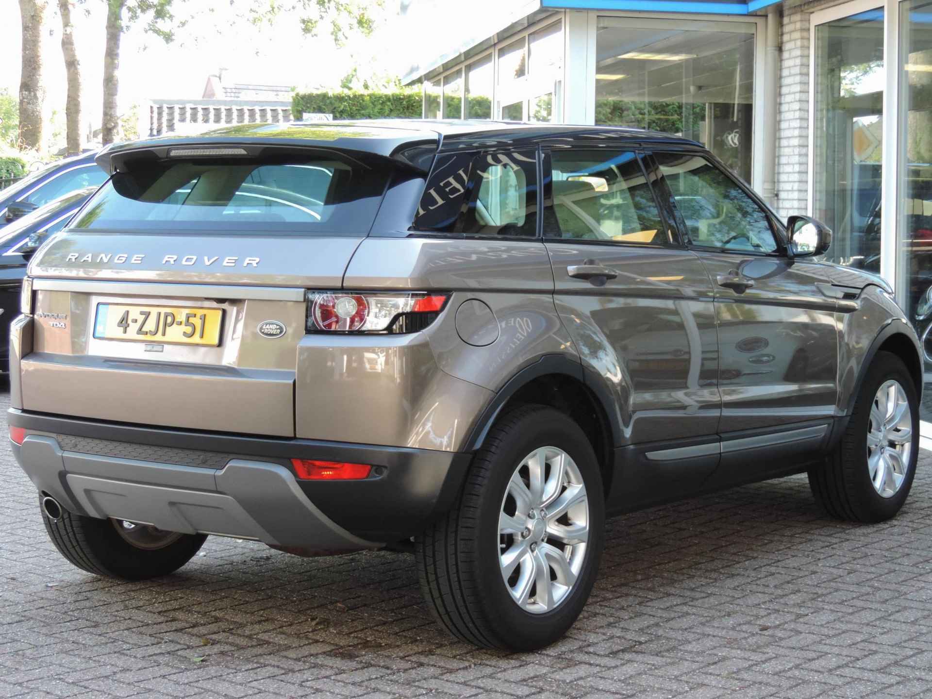Land Rover Range Rover Evoque 2.2 TD4 Aut 4WD Pure Business Edition Pano Camera - 14/33