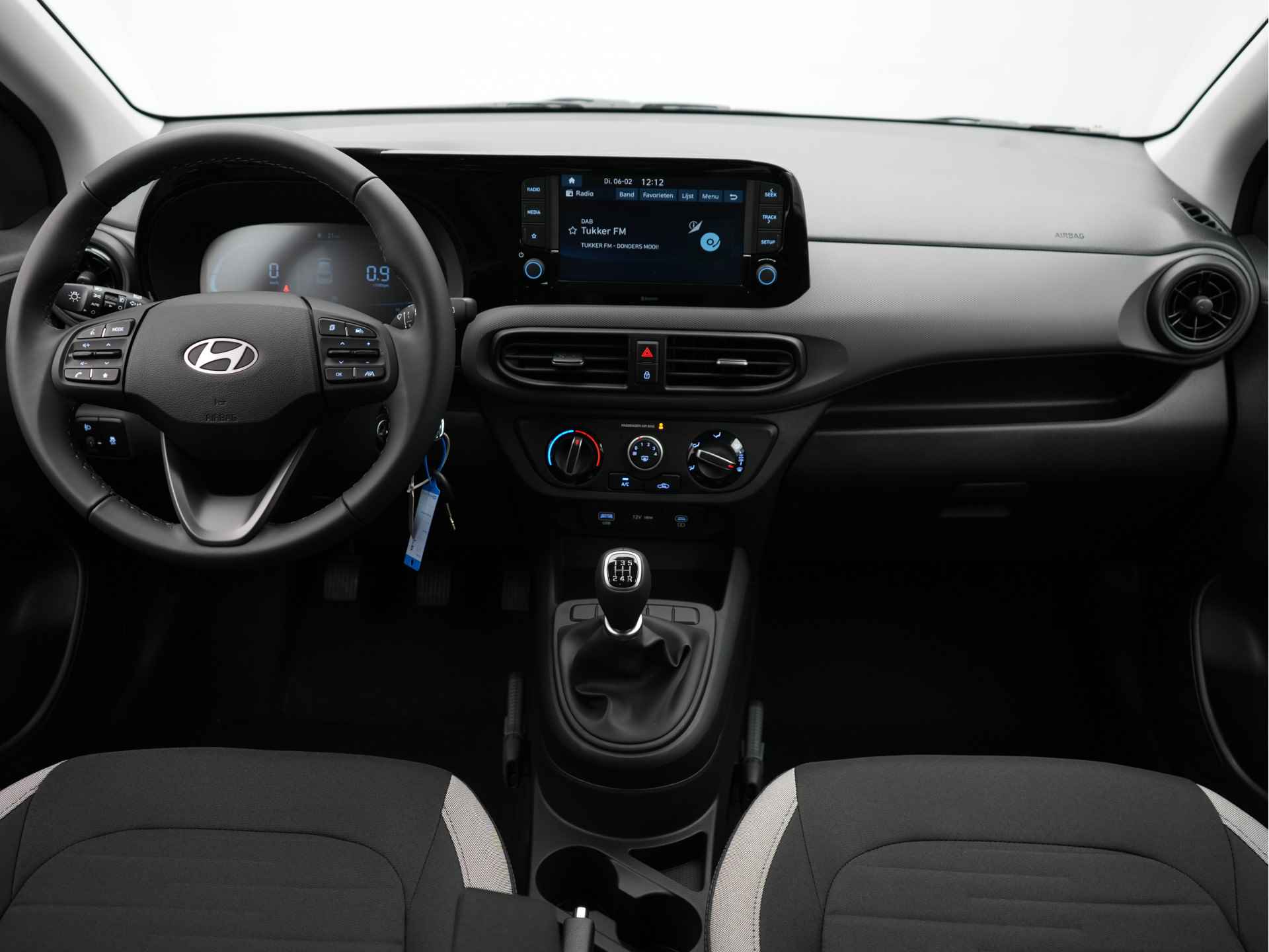 Hyundai i10 1.0 Comfort APPLE / ANDROID NAVIGATIE | LICHTMETALEN VELGEN | Rijklaarprijs! - 8/33