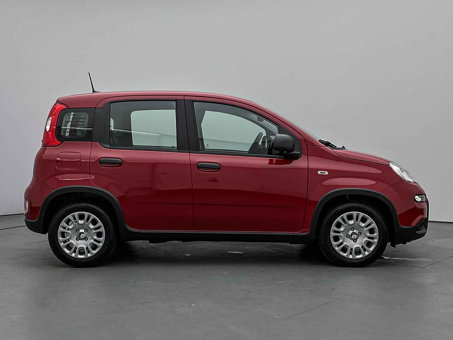 Fiat Panda Hybrid City 70 pk | Parkeersensoren Achter | Airco | Cruise Control | DAB Ontvanger | Bluetooth | Buitenspiegels Elektrisch Verstel -en Verwarmbaar | Start/Stop Systeem | Verkeersbord Detectie | - 9/30