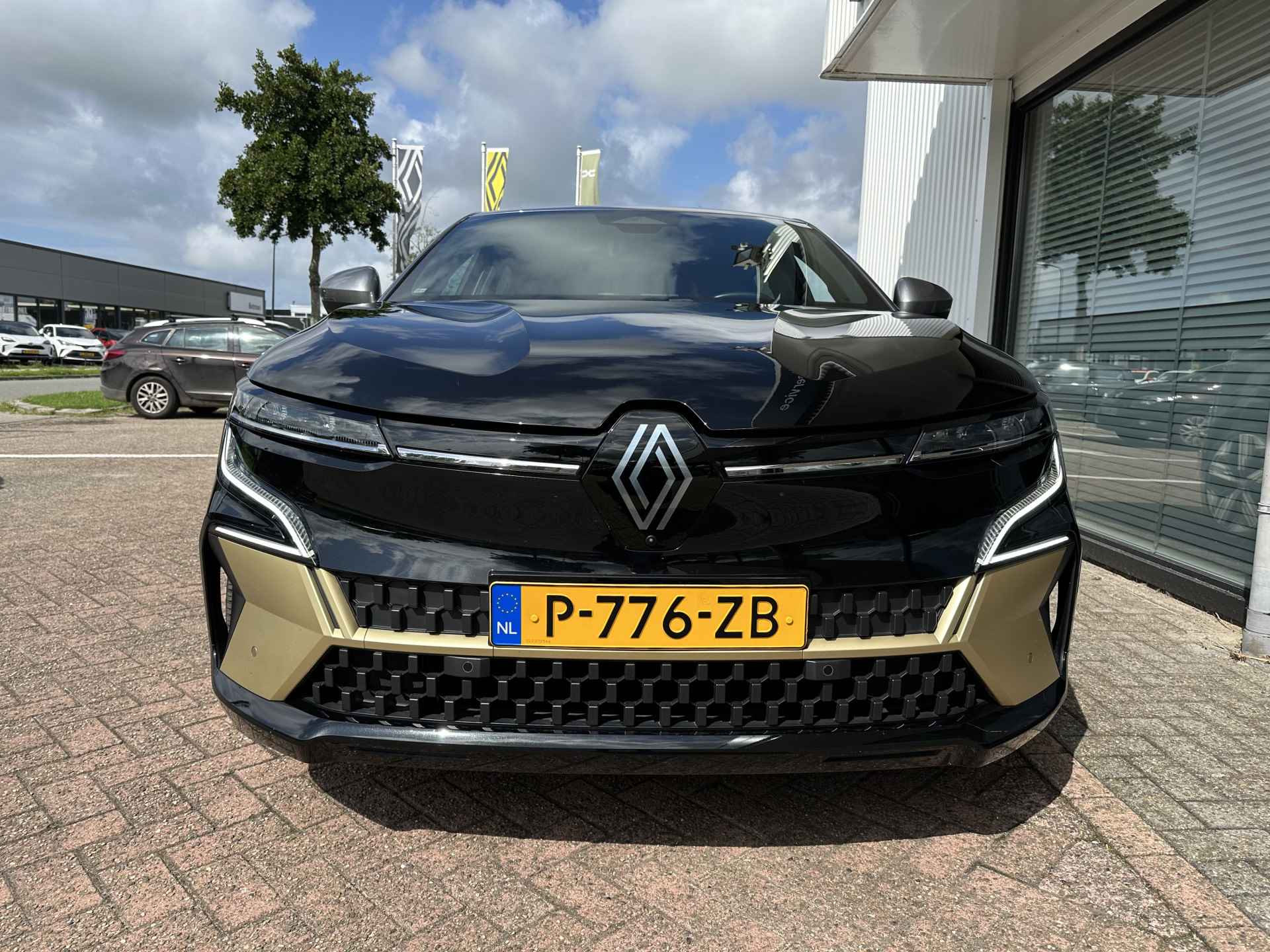 Renault Mégane E-Tech EV60 Optimum Charge Iconic | Pack Advanced Drive Assist en Augmented Vision | tijdelijk gratis Top Afleverpakket twv Eur 695 - 3/59