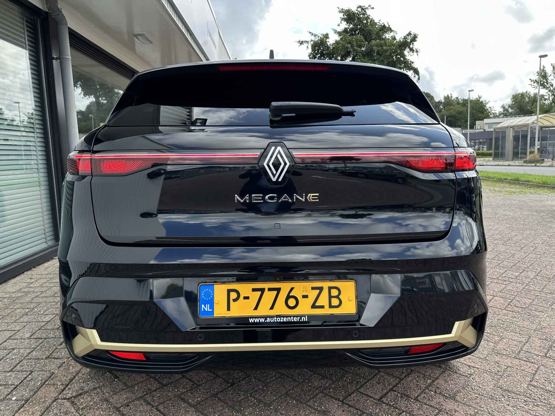 Renault Mégane E-Tech EV60 Optimum Charge Iconic | Pack Advanced Drive Assist en Augmented Vision | tijdelijk gratis Top Afleverpakket twv Eur 695 - 14/59