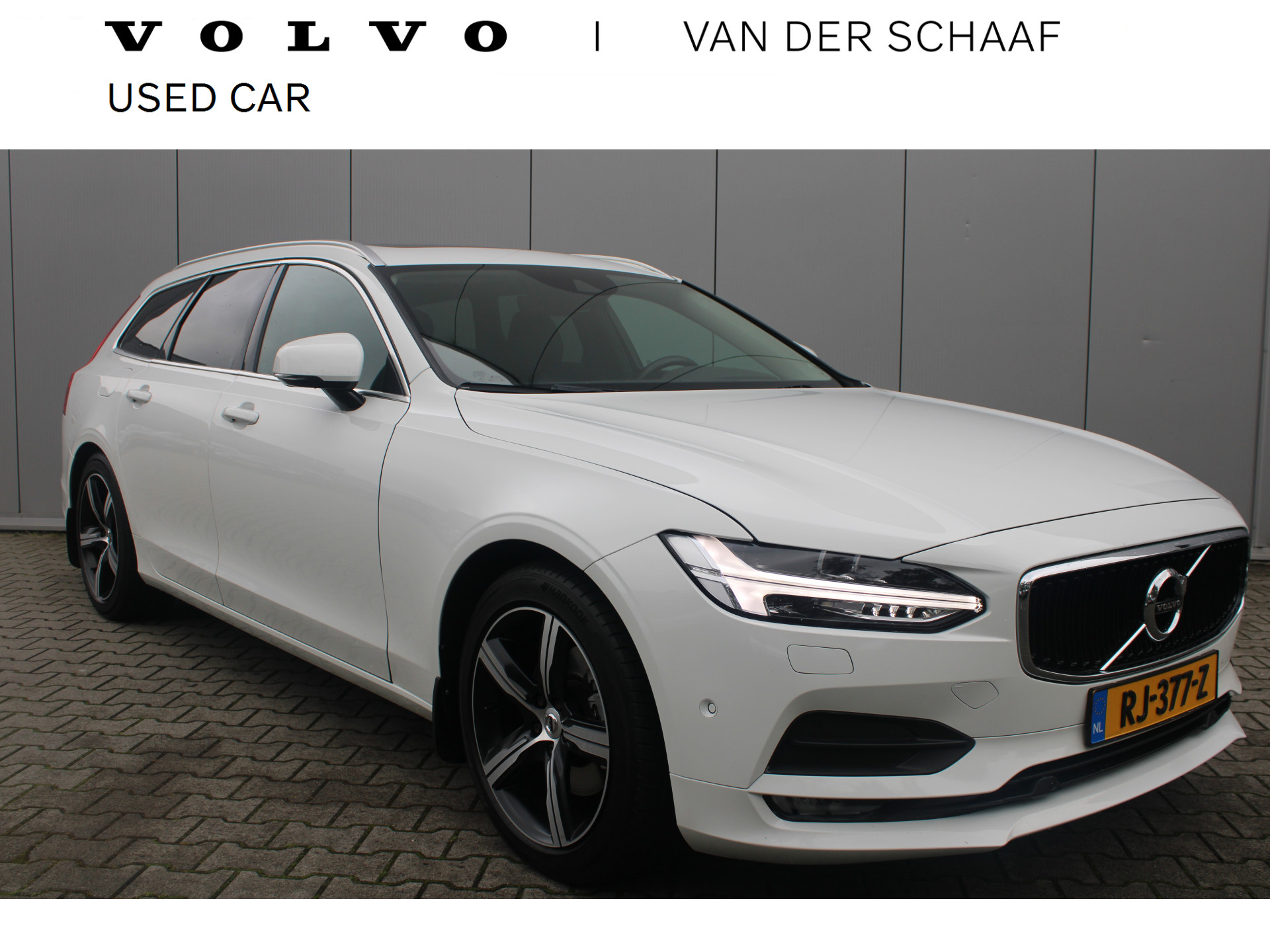 Volvo V90 D4 Automaat Inscription | Keyless Entry | Panorama dak | Adaptieve Cruise