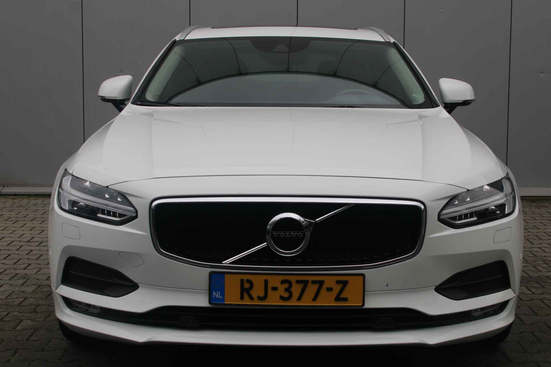 Volvo V90 D4 Automaat Inscription | Keyless Entry | Panorama dak | Adaptieve Cruise - 4/32