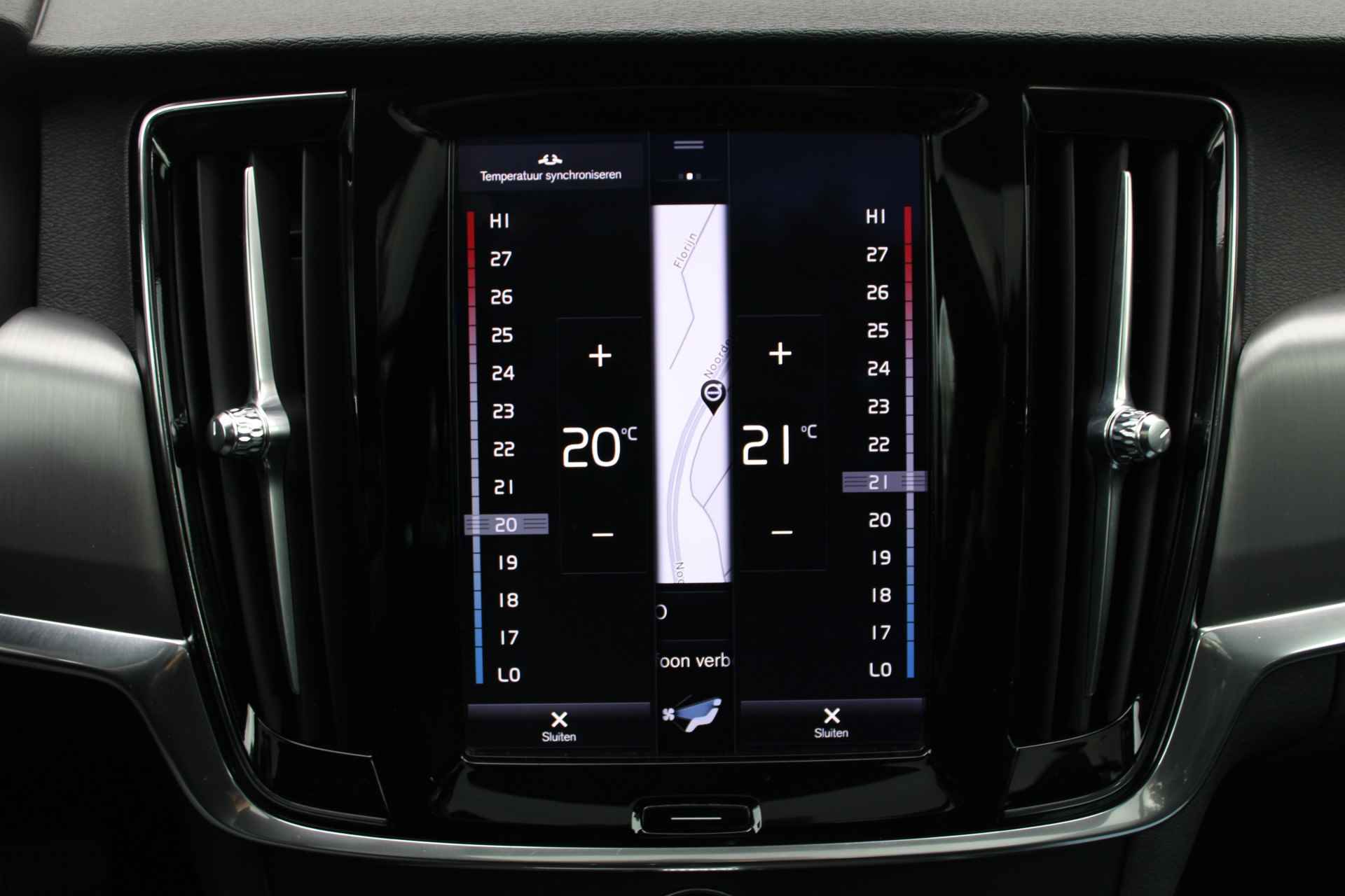 Volvo V90 D4 Automaat Inscription | Keyless Entry | Panorama dak | Adaptieve Cruise - 25/32