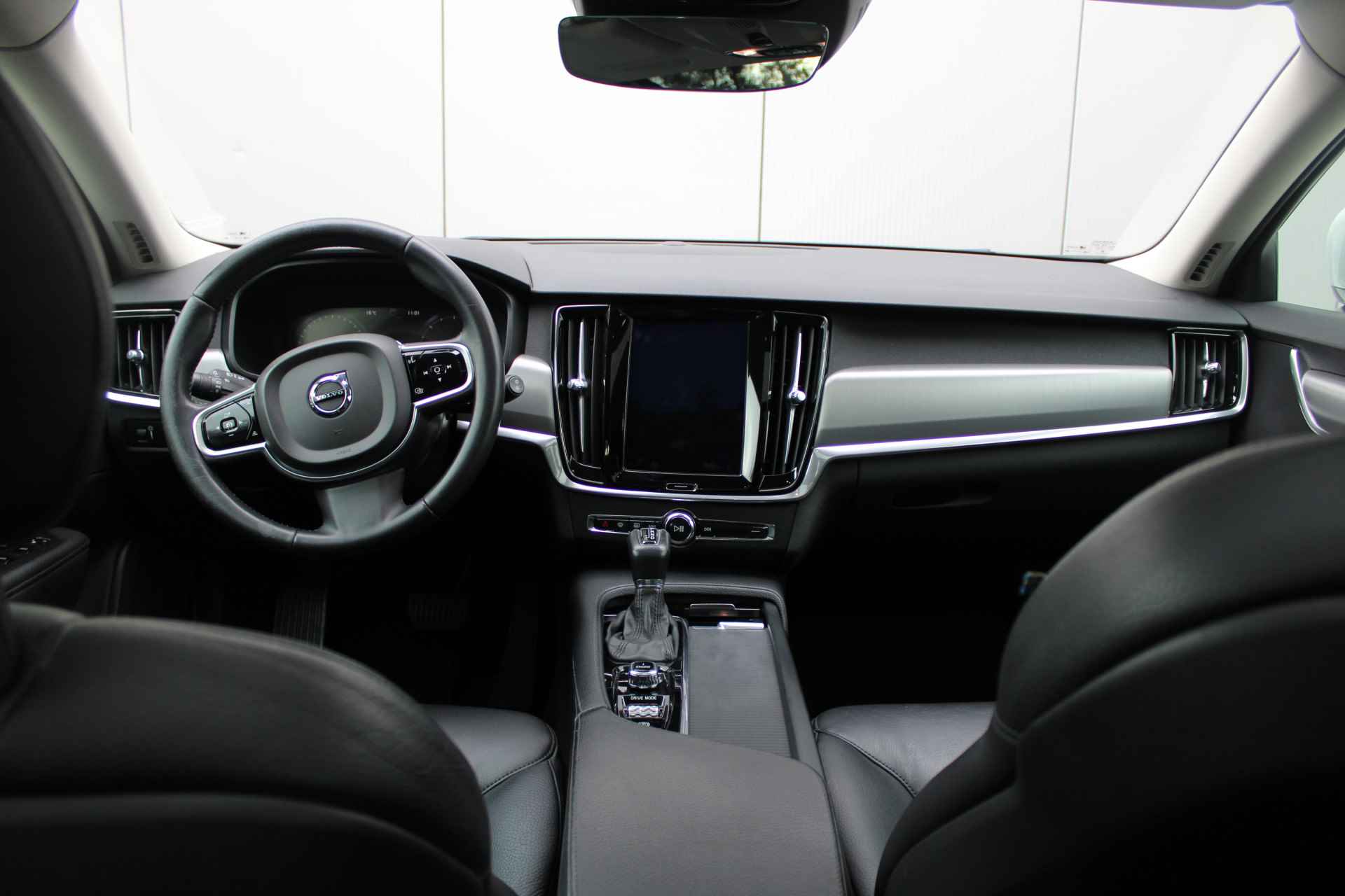 Volvo V90 D4 Automaat Inscription | Keyless Entry | Panorama dak | Adaptieve Cruise - 29/32