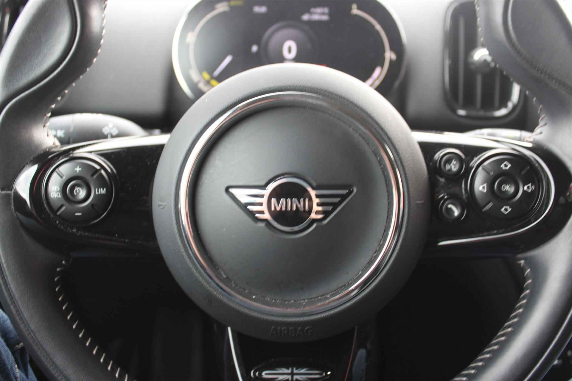 MINI Mini Countryman (f60) 1.5 Plug-In Hybrid Aut. *Cooper S E* | Navigatie | Cruise & Climate Control | Bluetooth | Privacy | - 14/22