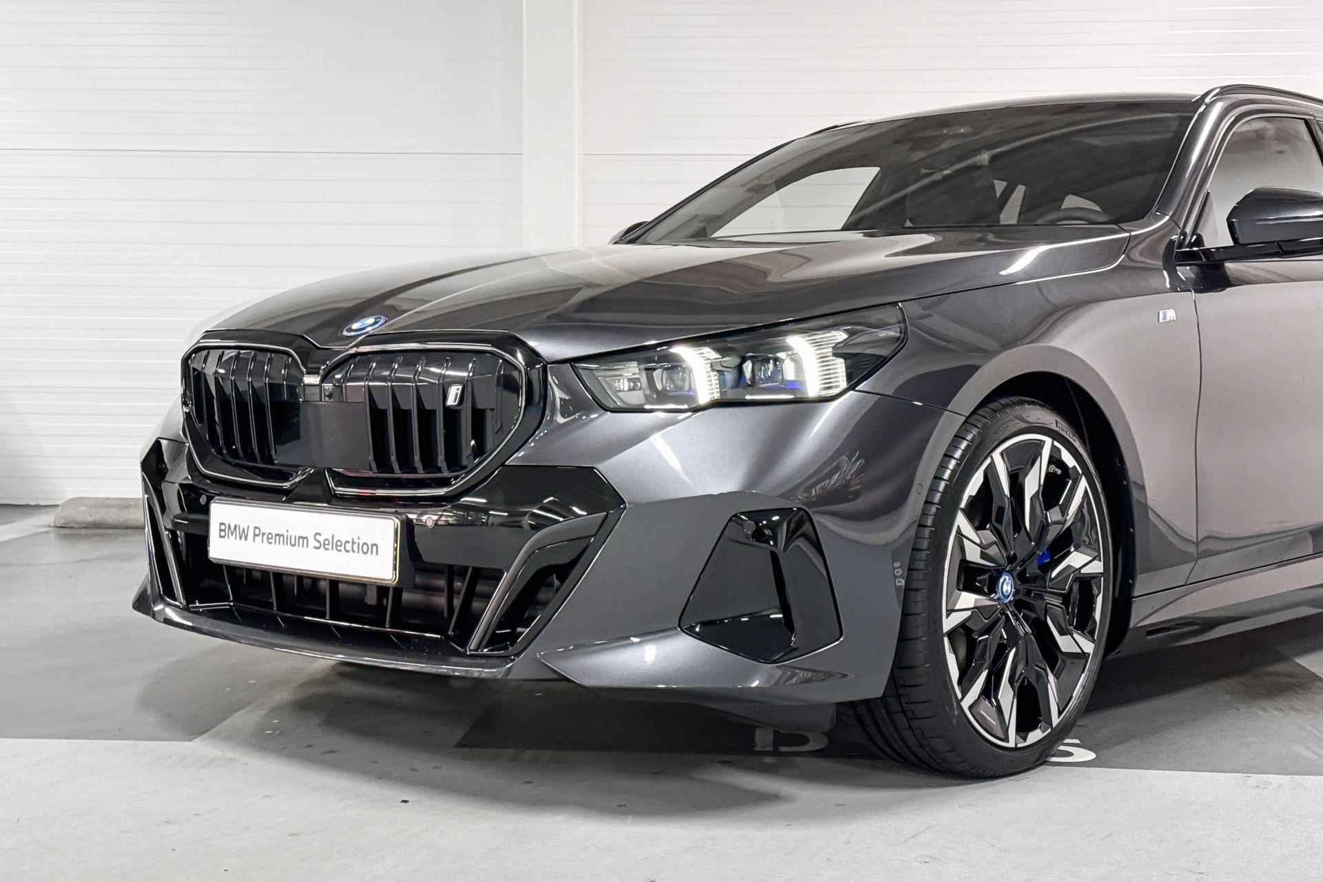 BMW i5 Touring eDrive40 M-Sport Pro | Travel Pack | Innovation Pack | Comfort Pack | Harman-Kardon - 20/21