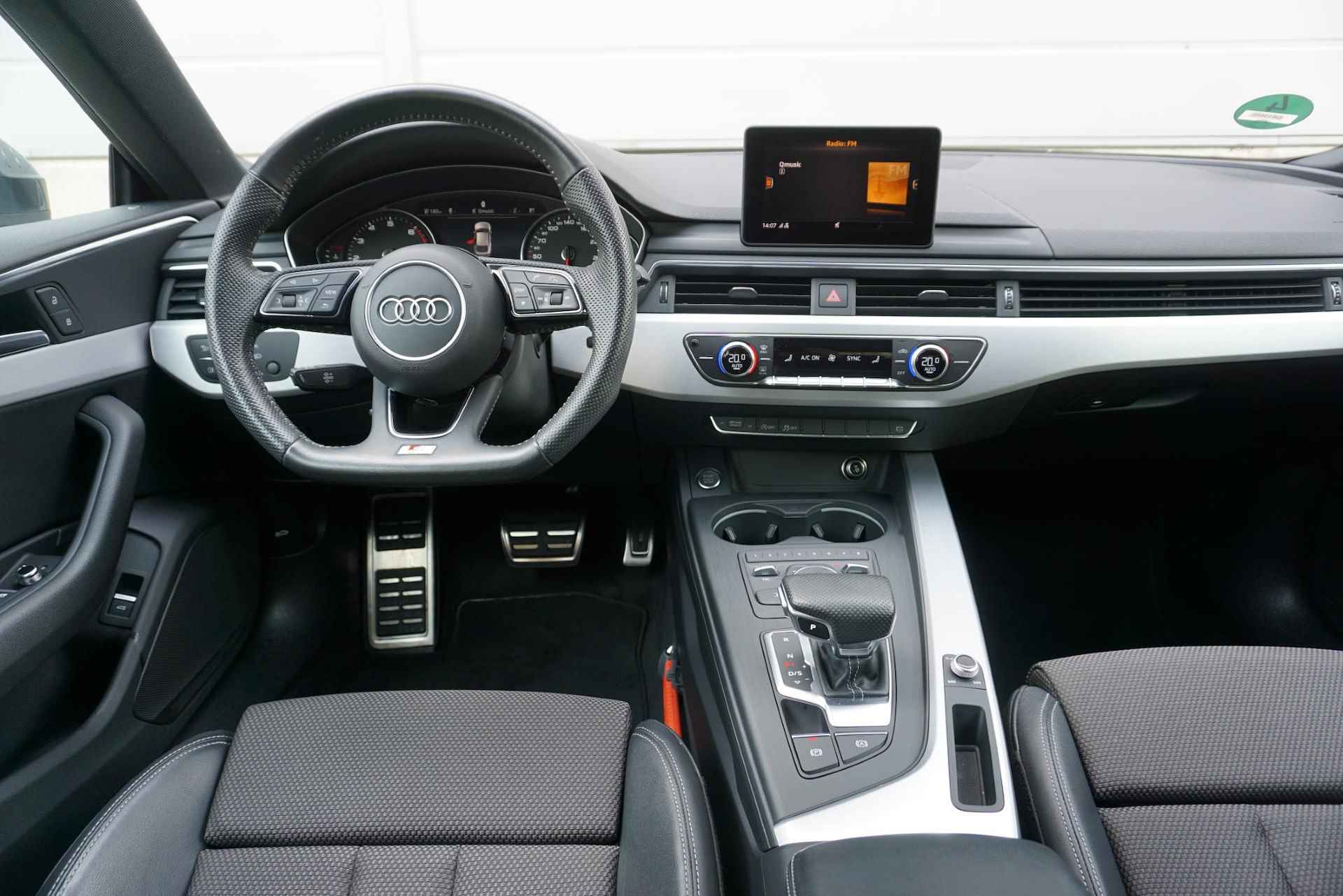 Audi A5 Sportback 35 TFSI 150pk S-tronic Sport S-line edition | 19" Velgen | Getint Glas | Navigatie - 40/43