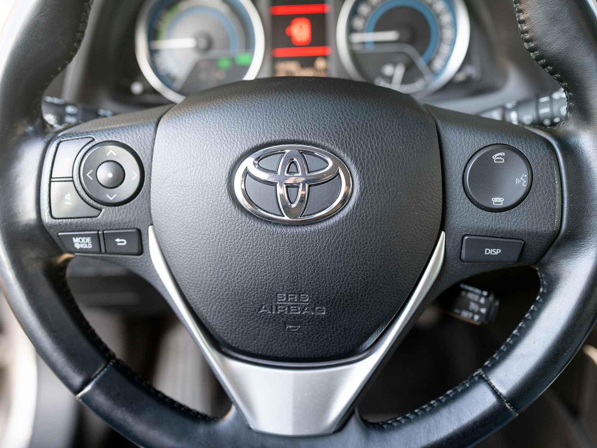 Toyota Auris 1.8 Hybrid Dynamic | 17'' | Keyless | Camera | Trekhaak | Navi | Prijs Rijklaar!! - 9/41