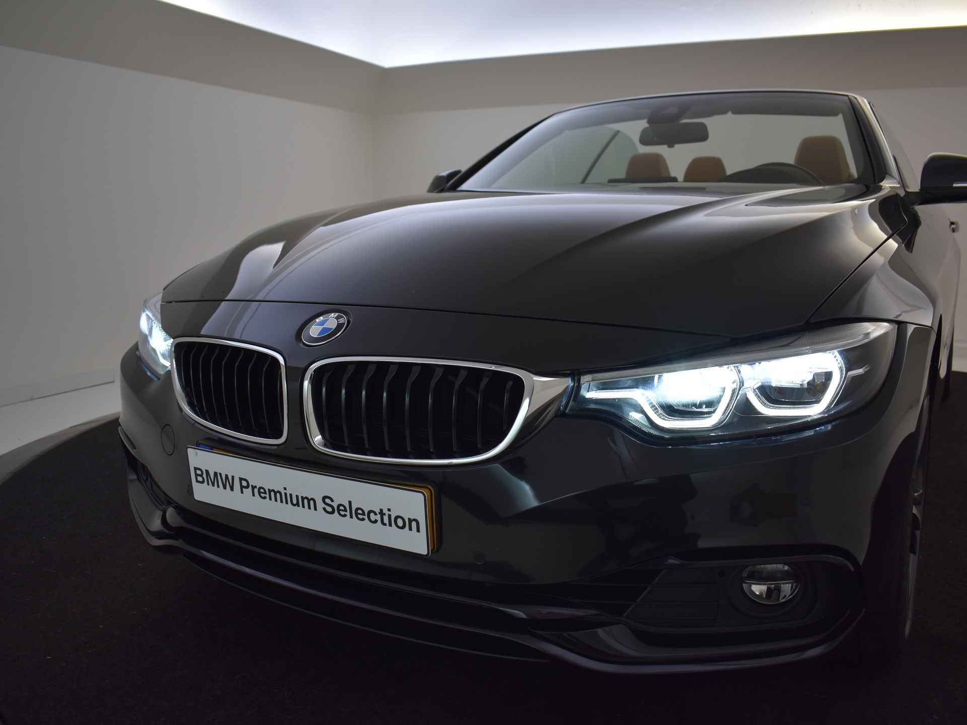 BMW 4 Serie Cabrio 430i High Executive Sport Line Automaat / Air Collar / Sportstoelen / Adaptieve LED / Head-Up / Comfort Access / Navigatie Professional / Stoelverwarming - 24/50