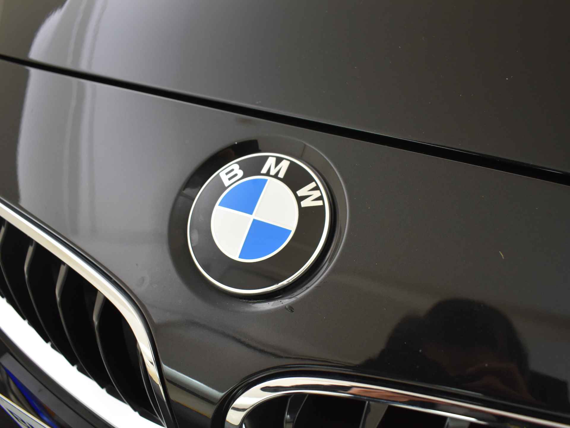 BMW 4 Serie Cabrio 430i High Executive Sport Line Automaat / Air Collar / Sportstoelen / Adaptieve LED / Head-Up / Comfort Access / Navigatie Professional / Stoelverwarming - 25/50