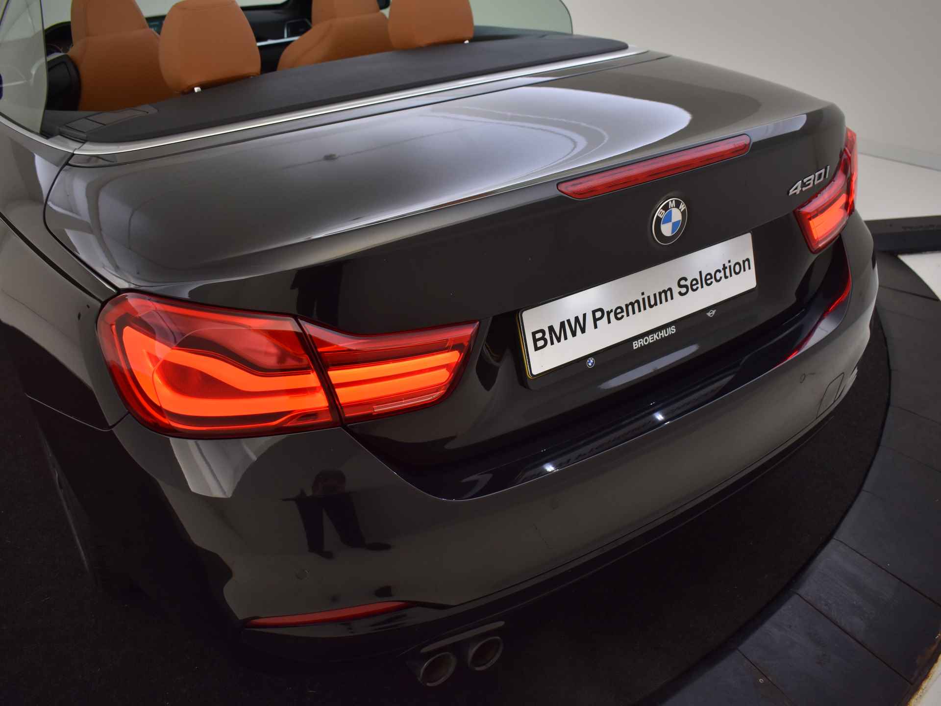BMW 4 Serie Cabrio 430i High Executive Sport Line Automaat / Air Collar / Sportstoelen / Adaptieve LED / Head-Up / Comfort Access / Navigatie Professional / Stoelverwarming - 27/50