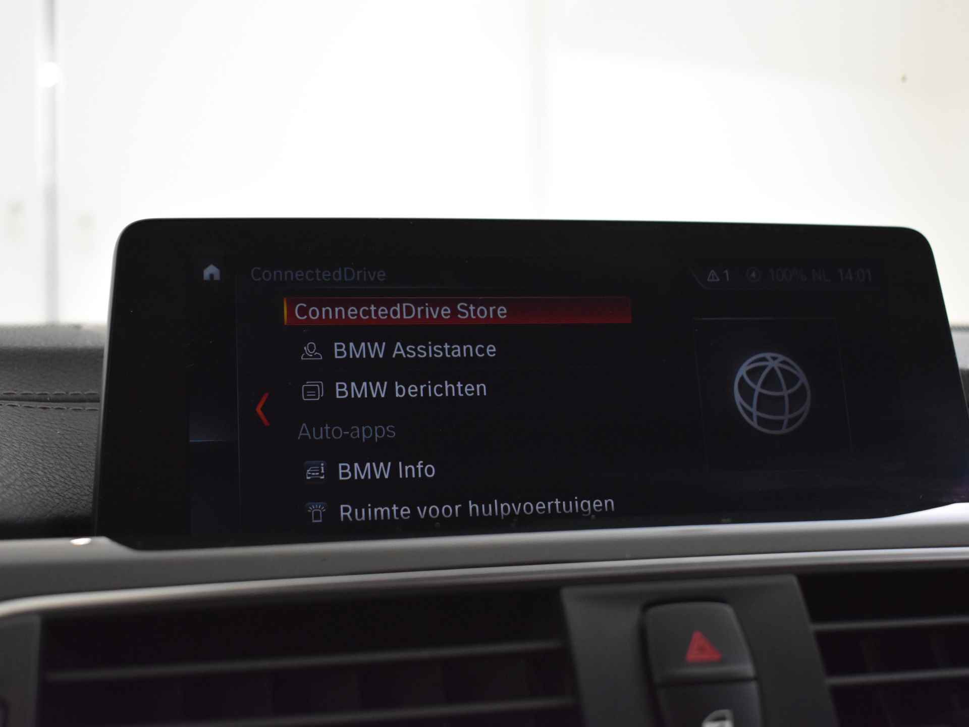 BMW 4 Serie Cabrio 430i High Executive Sport Line Automaat / Air Collar / Sportstoelen / Adaptieve LED / Head-Up / Comfort Access / Navigatie Professional / Stoelverwarming - 46/50
