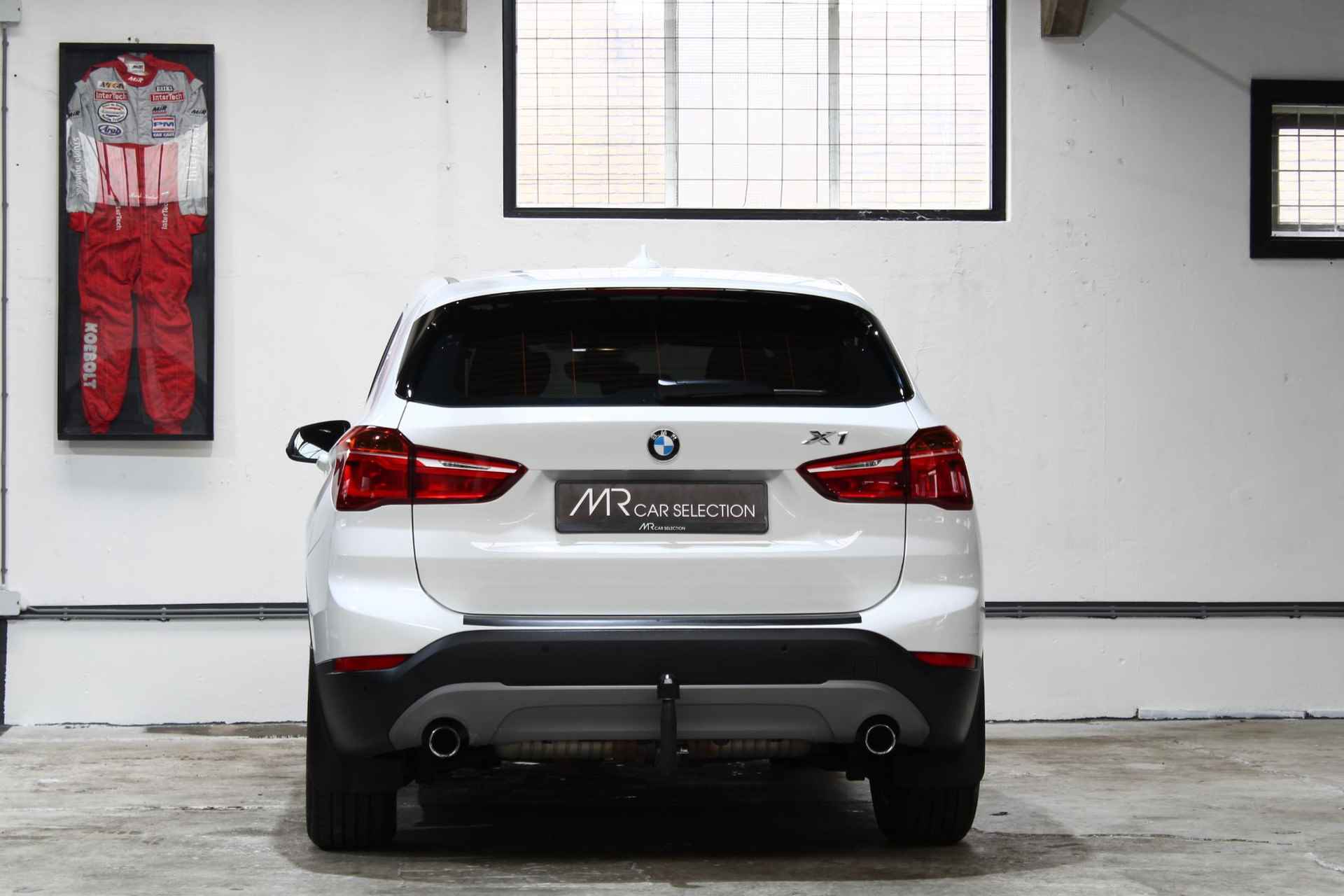 BMW X1 xDrive20i Centennial Executive | Trekhaak | Keyless | Parkeersensoren | Sportstoelen | NL auto | - 9/33