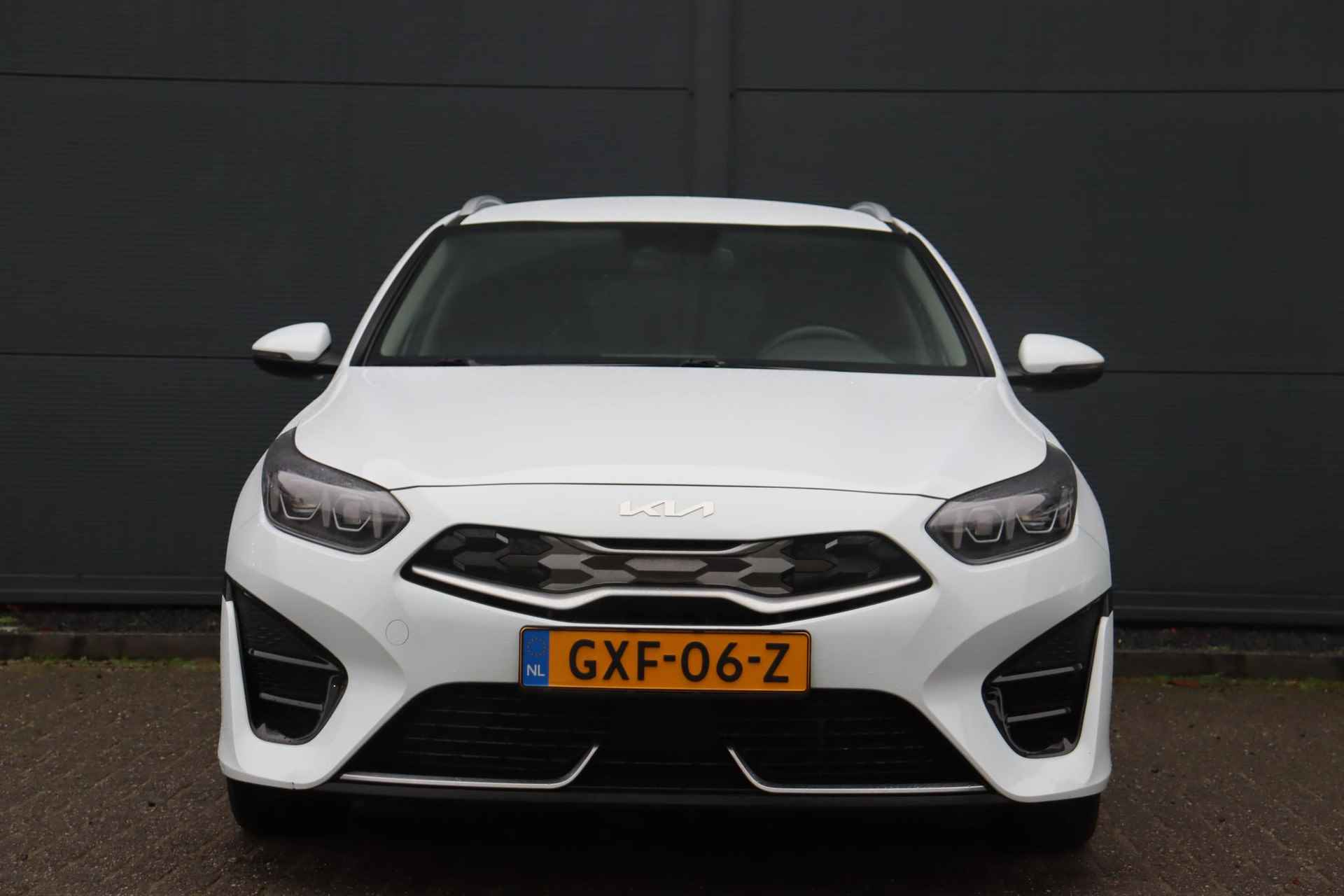 Kia Ceed Sportswagon 1.6 GDI PHEV DynamicLine Navigatie Camera Apple Carplay - 2/31