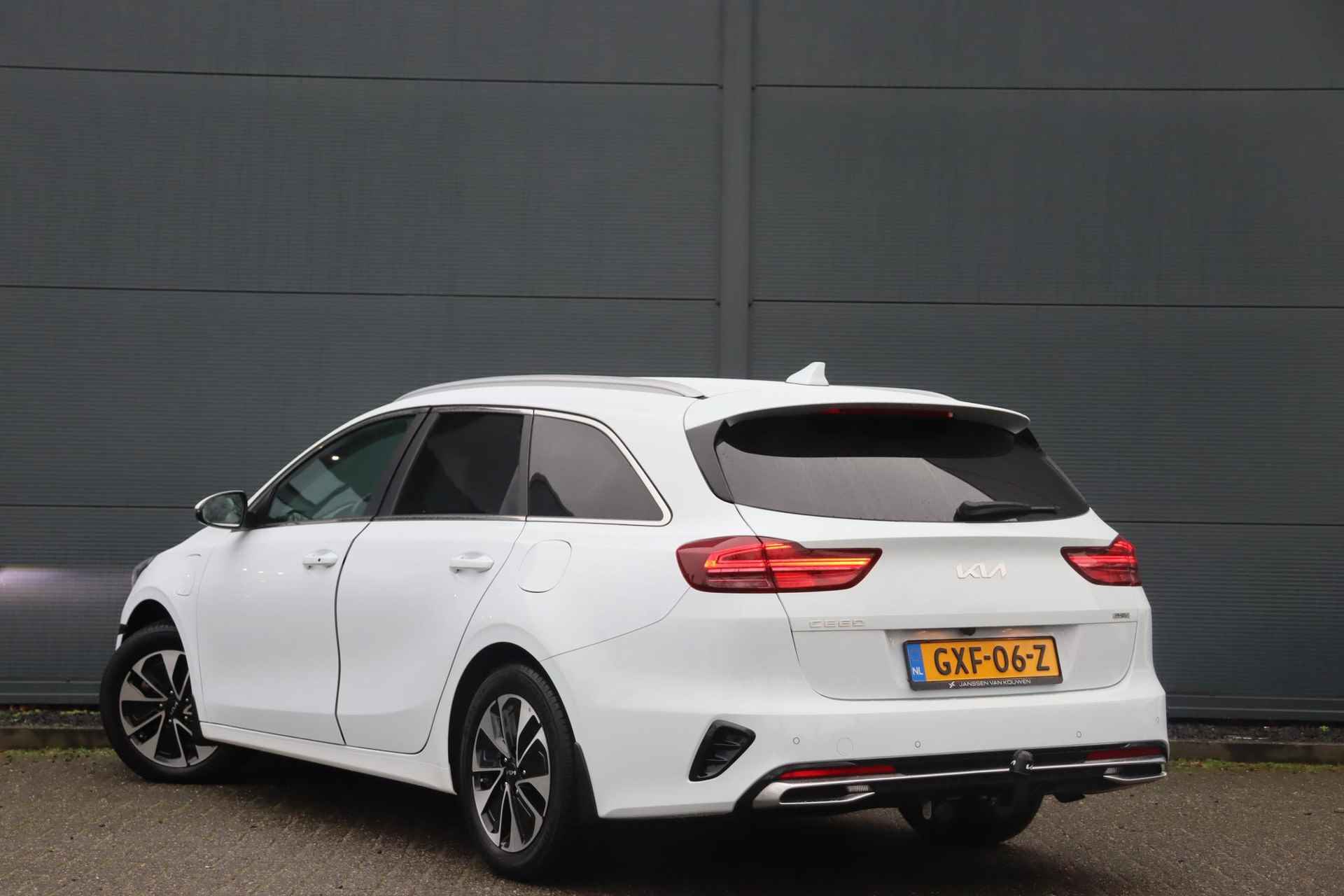 Kia Ceed Sportswagon 1.6 GDI PHEV DynamicLine Navigatie Camera Apple Carplay - 4/31