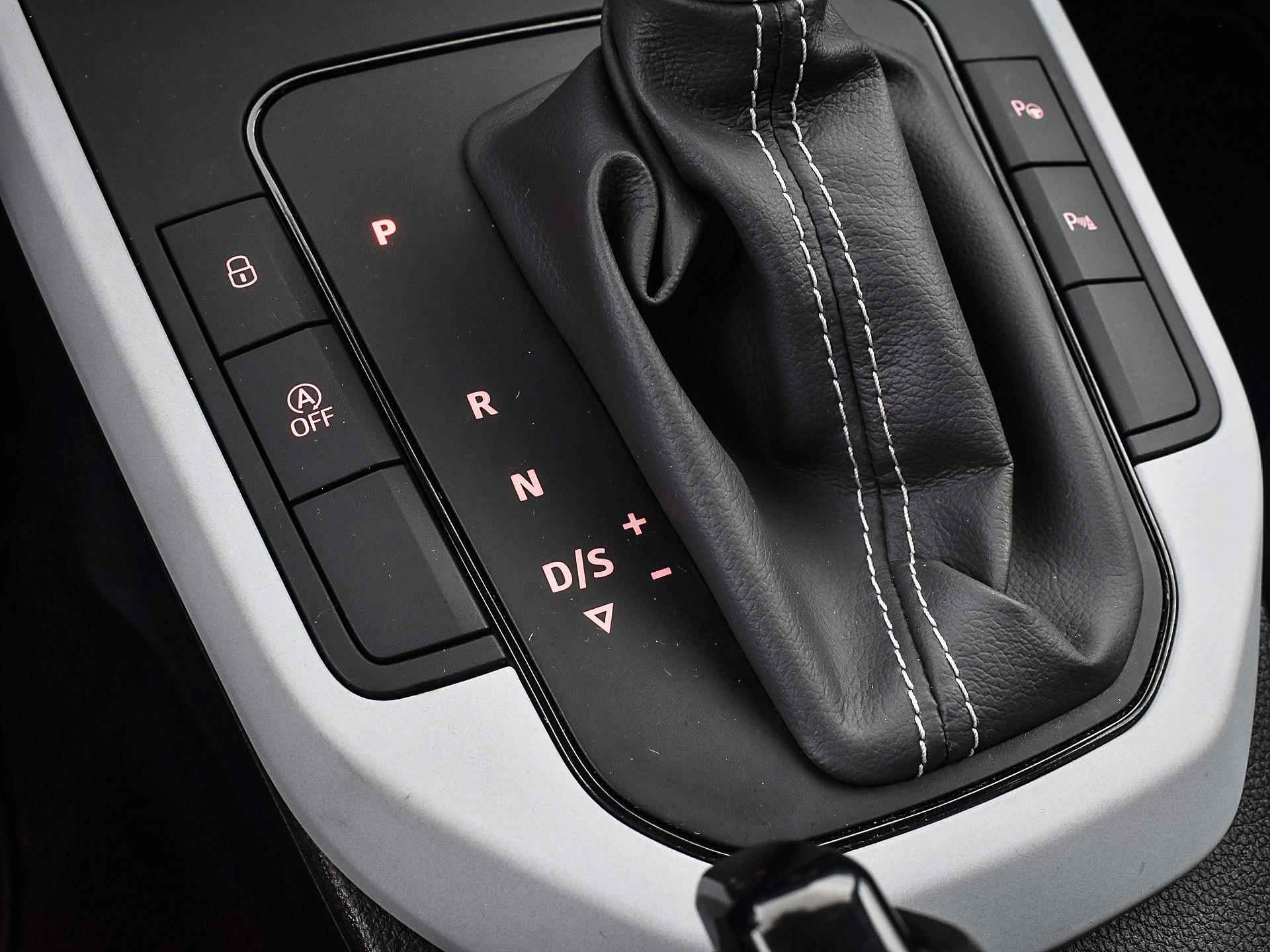SEAT Arona 1.0 TSI 110pk DSG Style | Climatronic | P-Sensoren | Camera | Full Link | Navigatie | Cruise Control | DAB | Garantie t/m 11-05-2024 of 100.000km - 32/36